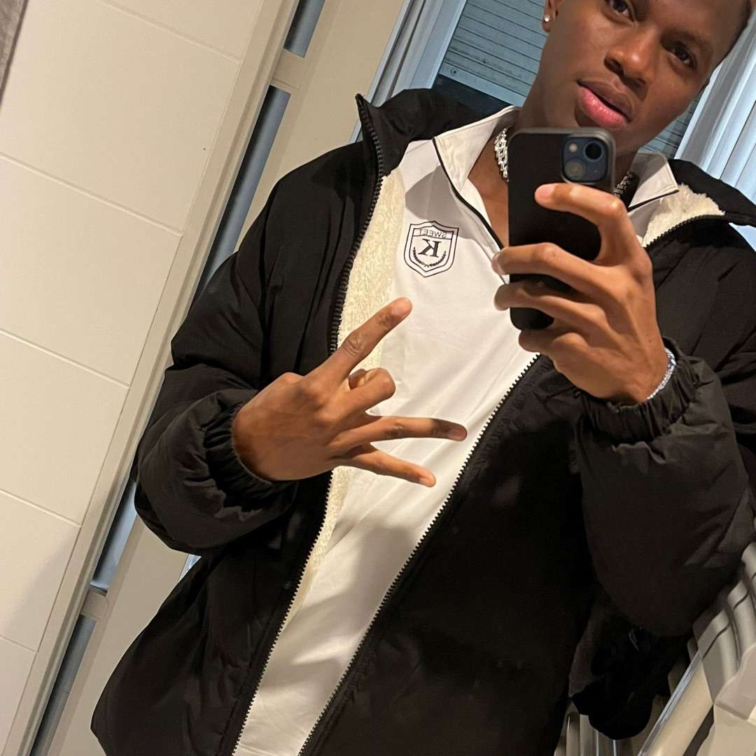 Junior 