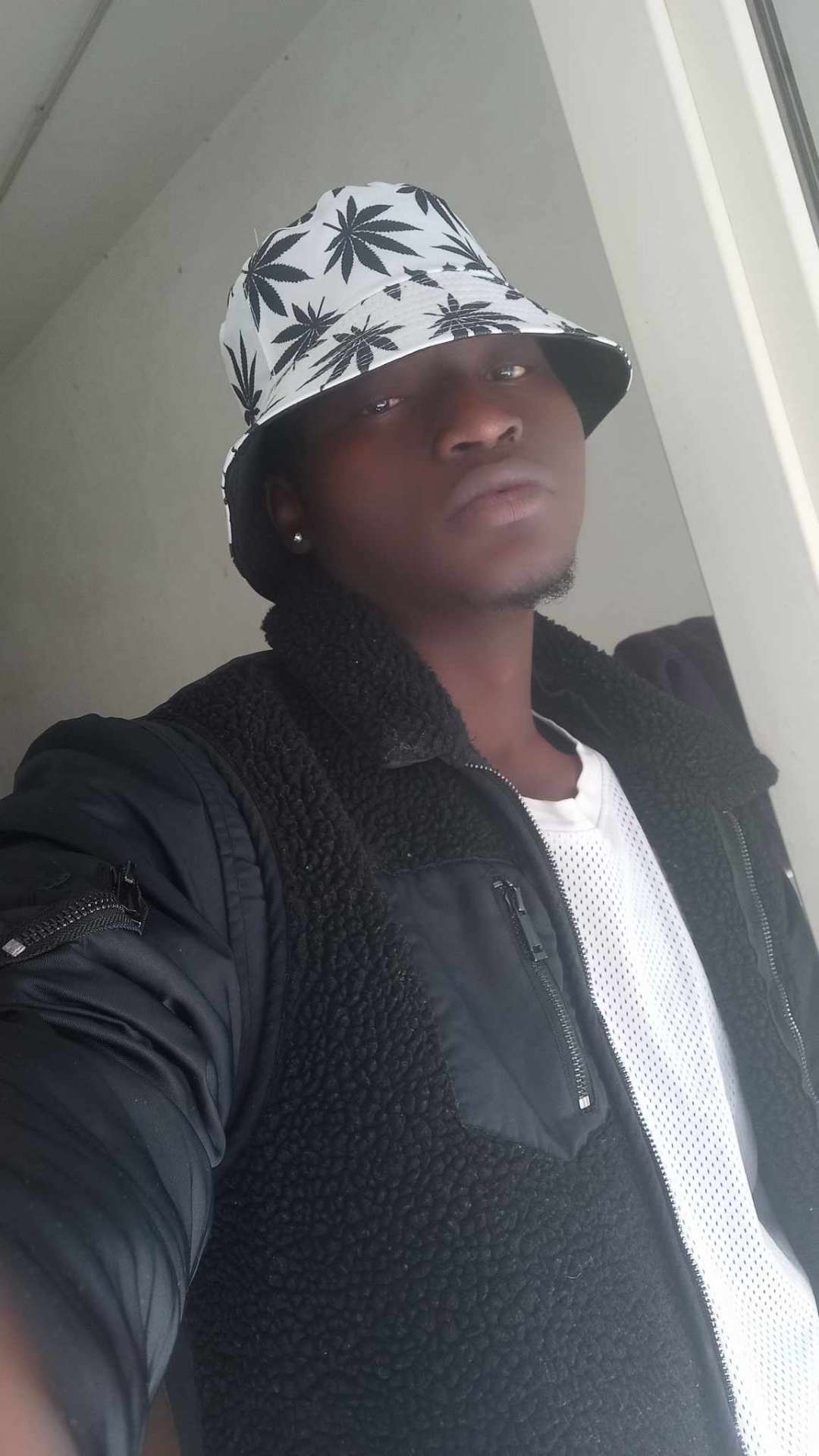 Junior 