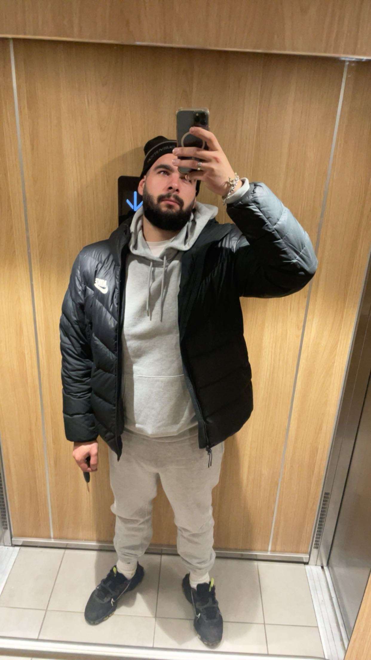 Le_j99
