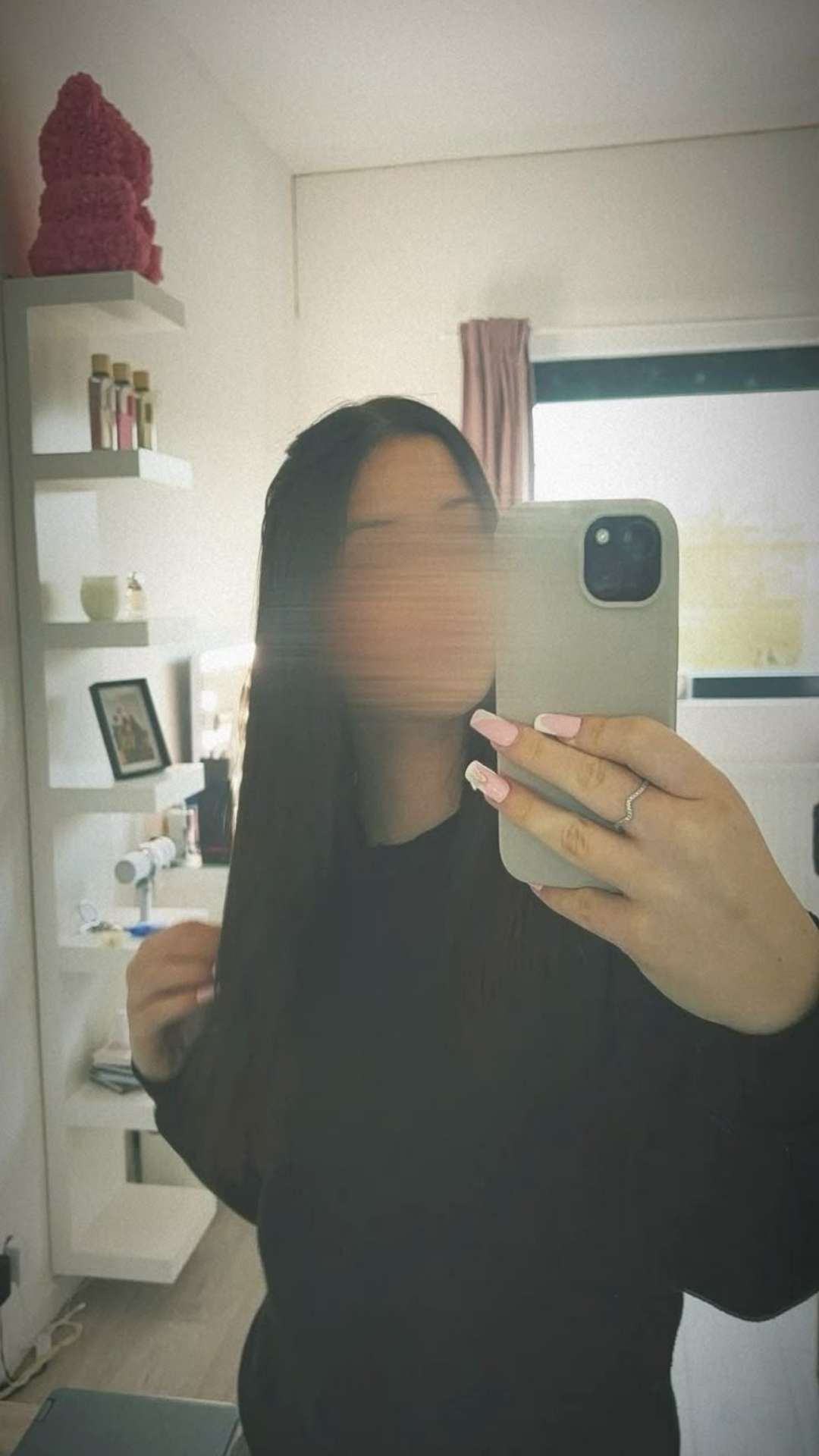 Mia