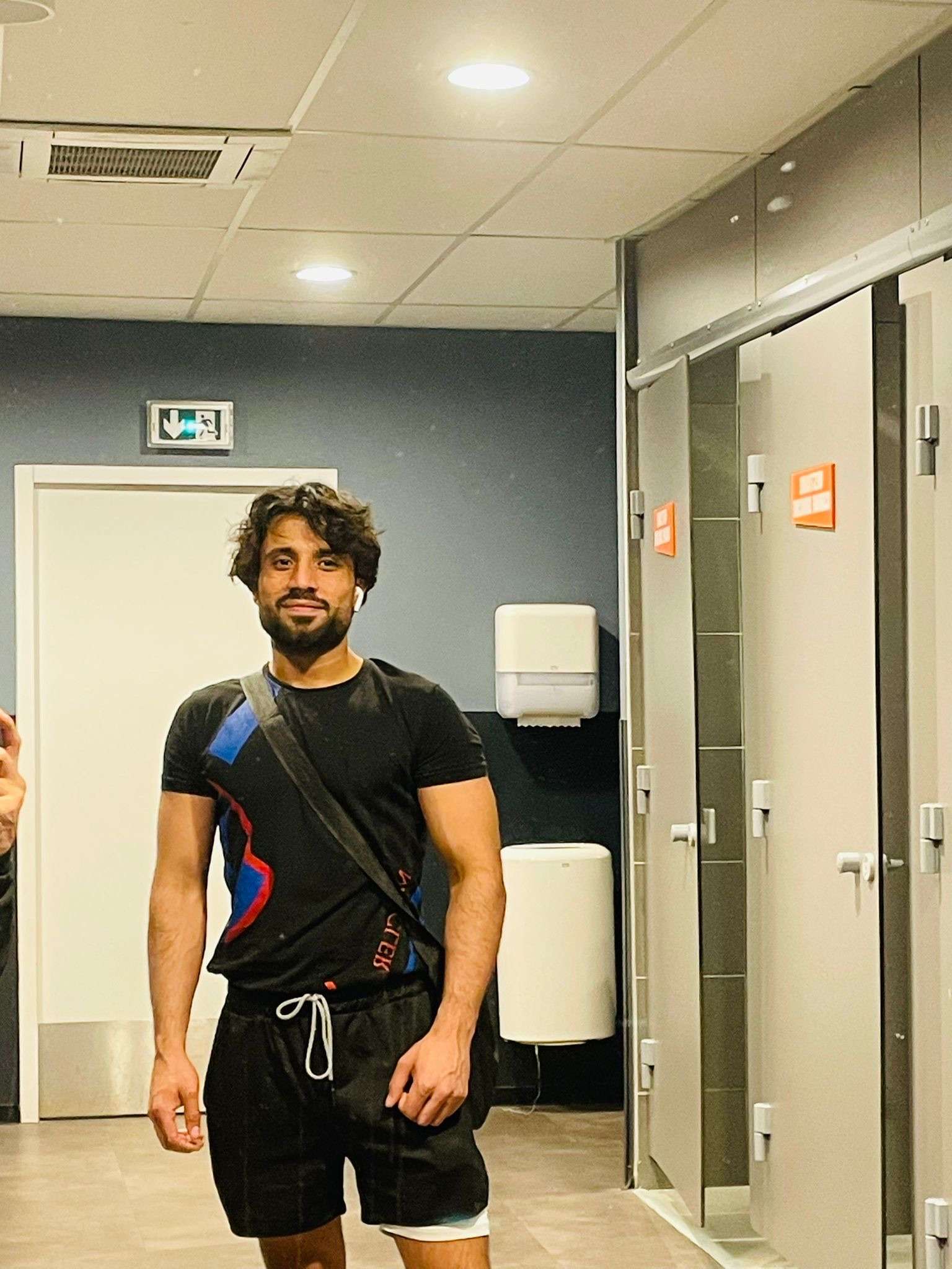 Stanikzay Hamza