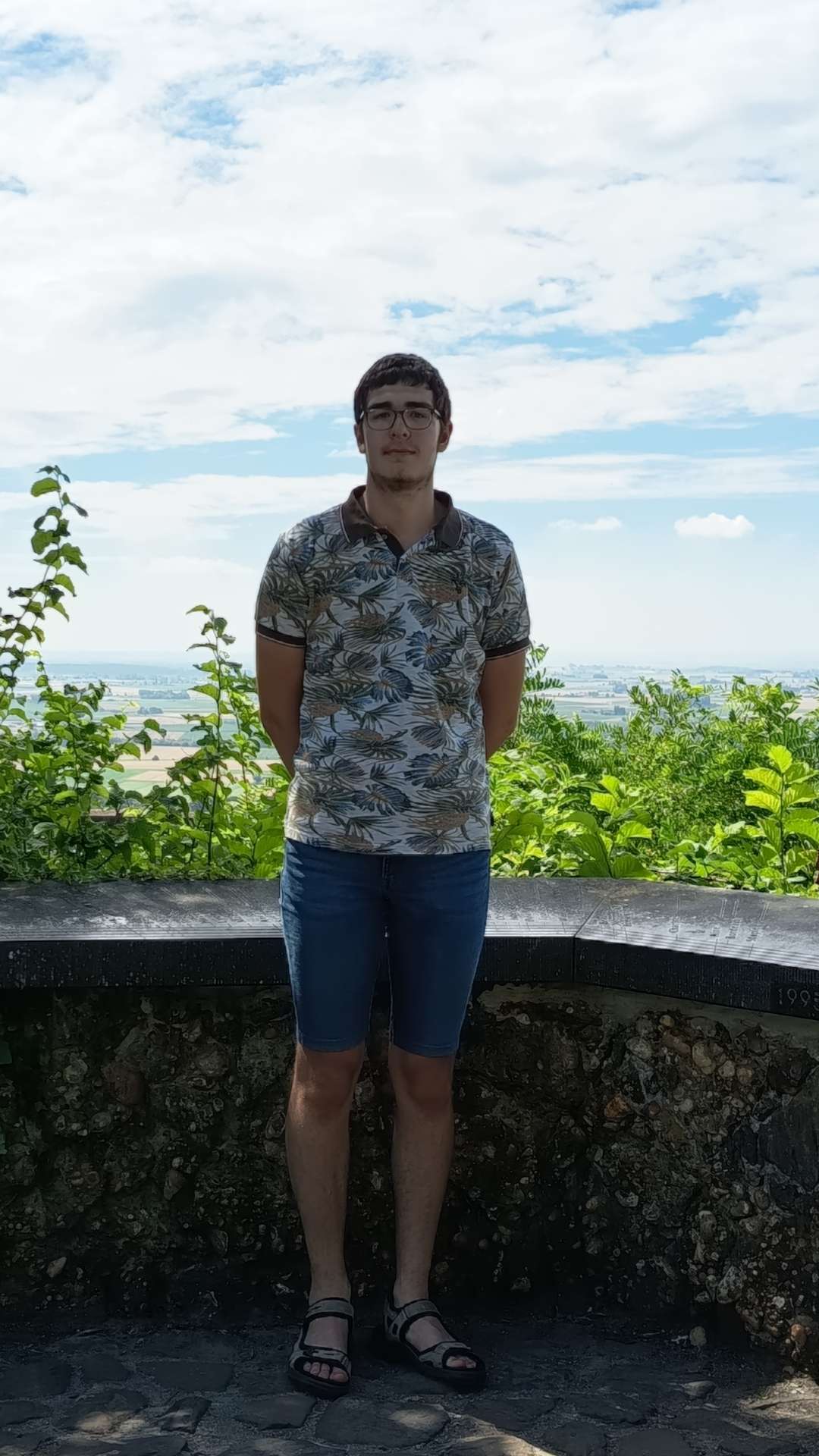 Ayoo