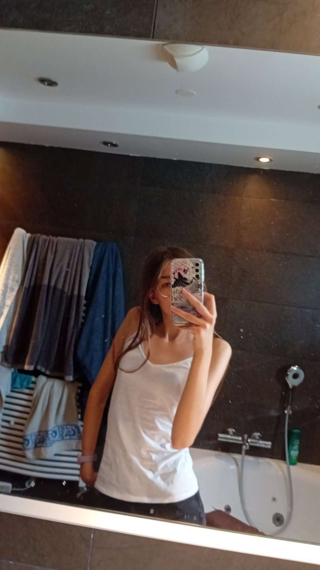 Mel_ne