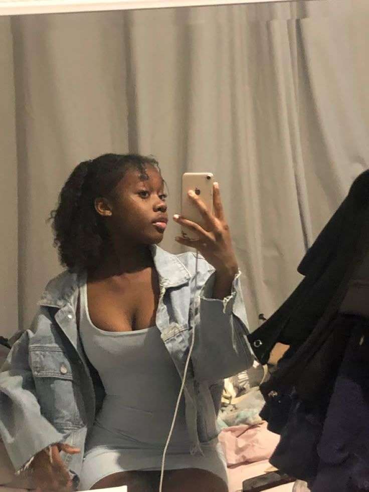 NAÏLA