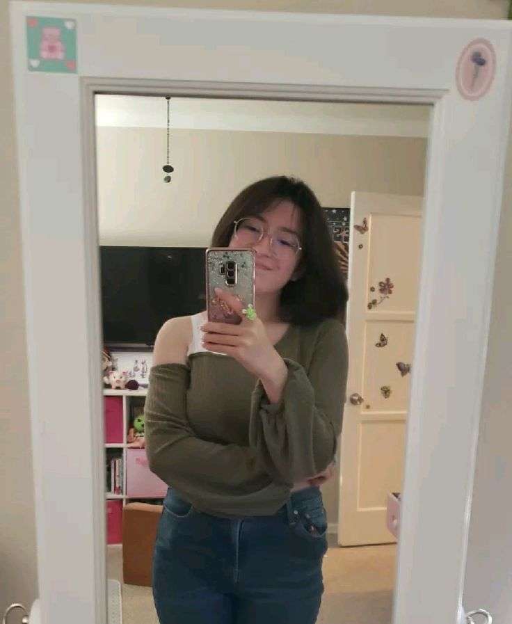 Niki_loves_froggies
