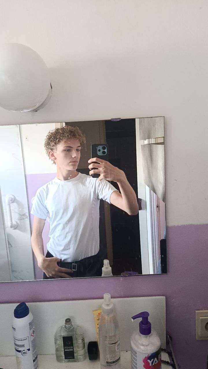 Tom