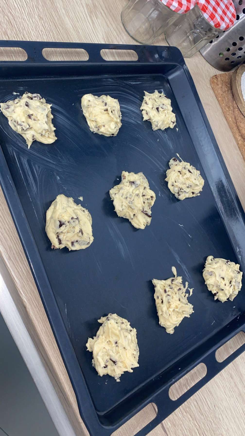 Mes 1ers cookies fait maison, je suis fi&egrave;re de moi parce que j&rsquo;aime pas cuisiner et que du coup je le fait rarement 💪🏼