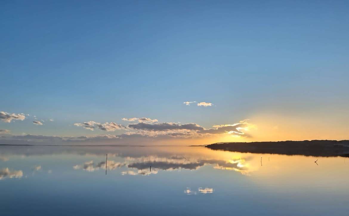 Photo 2 - C’est parti pour la finale concernant ce 2e concours photo sur le thème « eau » !

À vos votes pour élire la meilleure 😁