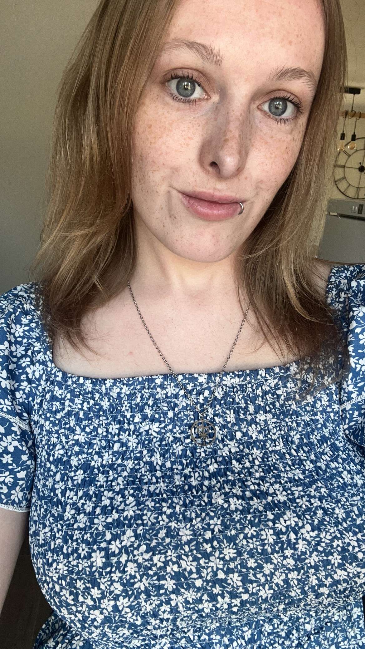 Photo 1 - Passez une bonne journée ! 😇

Vous allez faire quoi ?