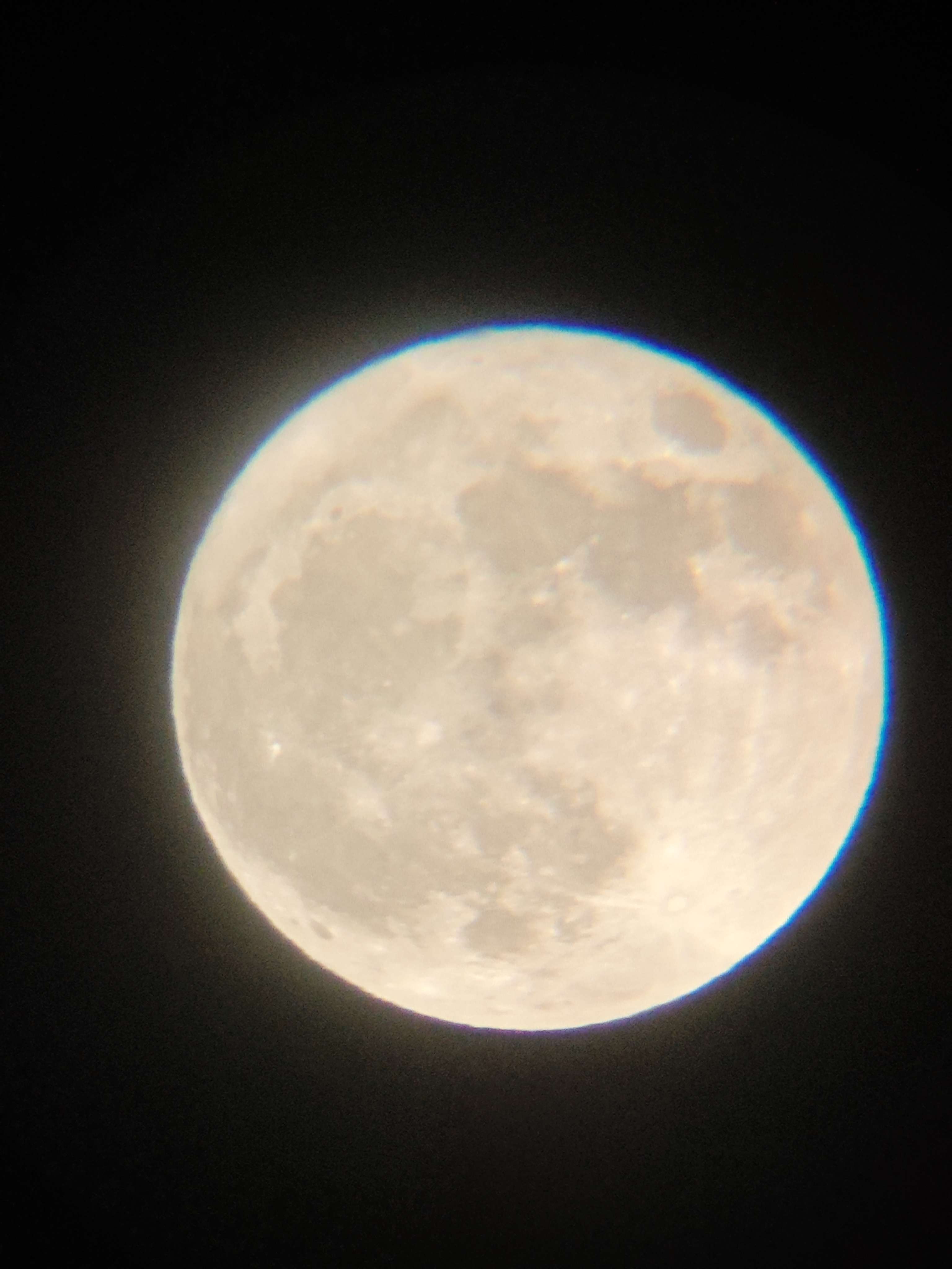 Photo 2 - X12.5 + zoom 7.6 téléphone (+ deux photos mode nuit bonus)
