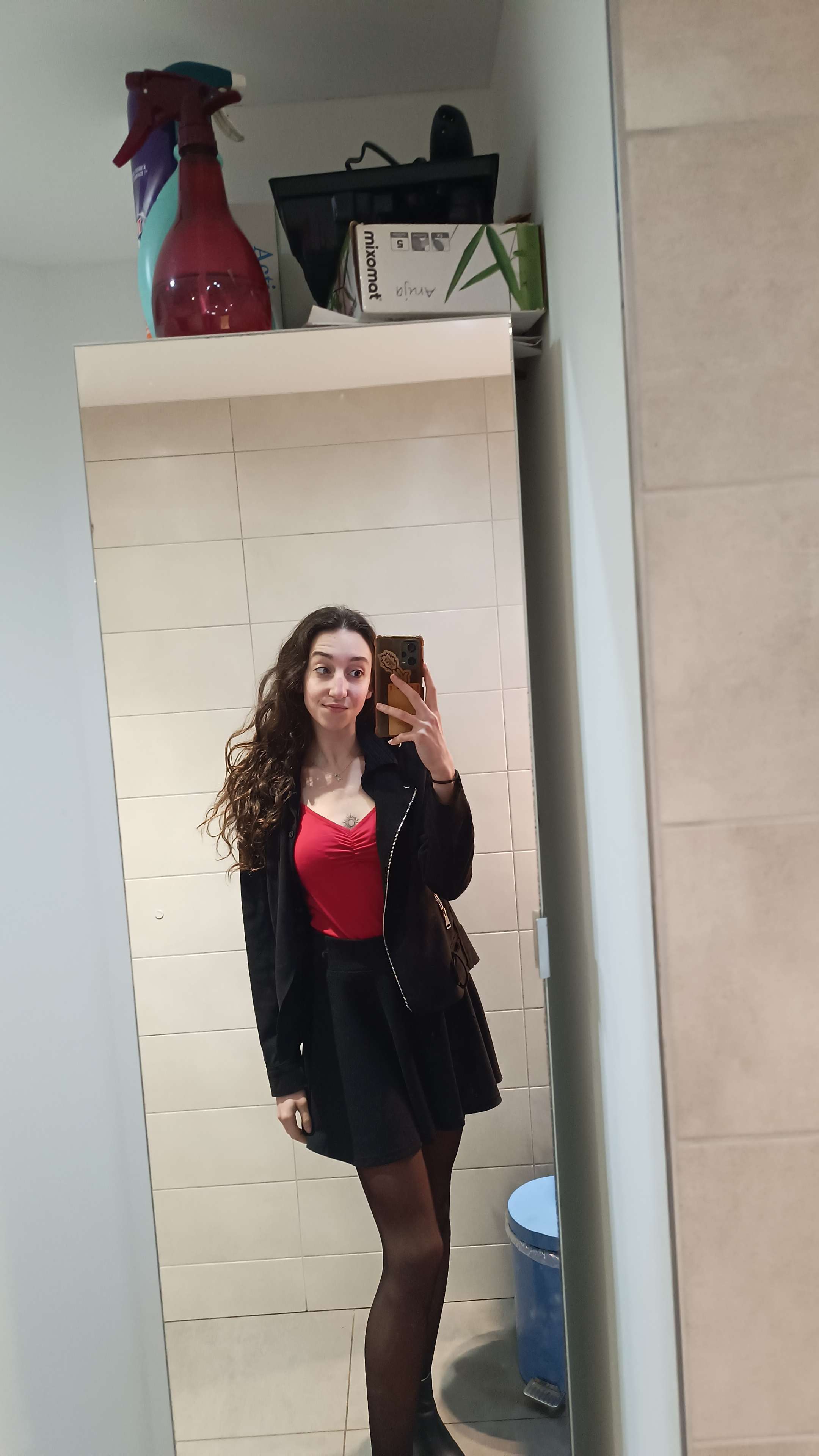 J'ai demand&eacute; &agrave; ma coiffeuse de couper un 10 centim&egrave;tres, on &agrave; pas les m&ecirc;mes 10 centim&egrave;tres elle et moi