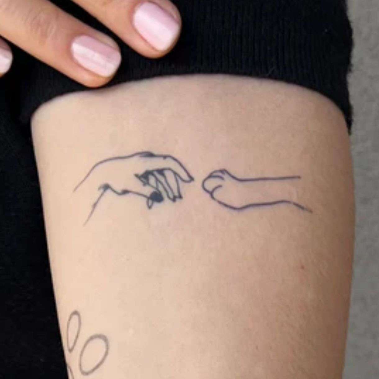Photo 2 - Petite question le quel de ces tatouages est plus sympa pour le faire en bas du dos ??😜