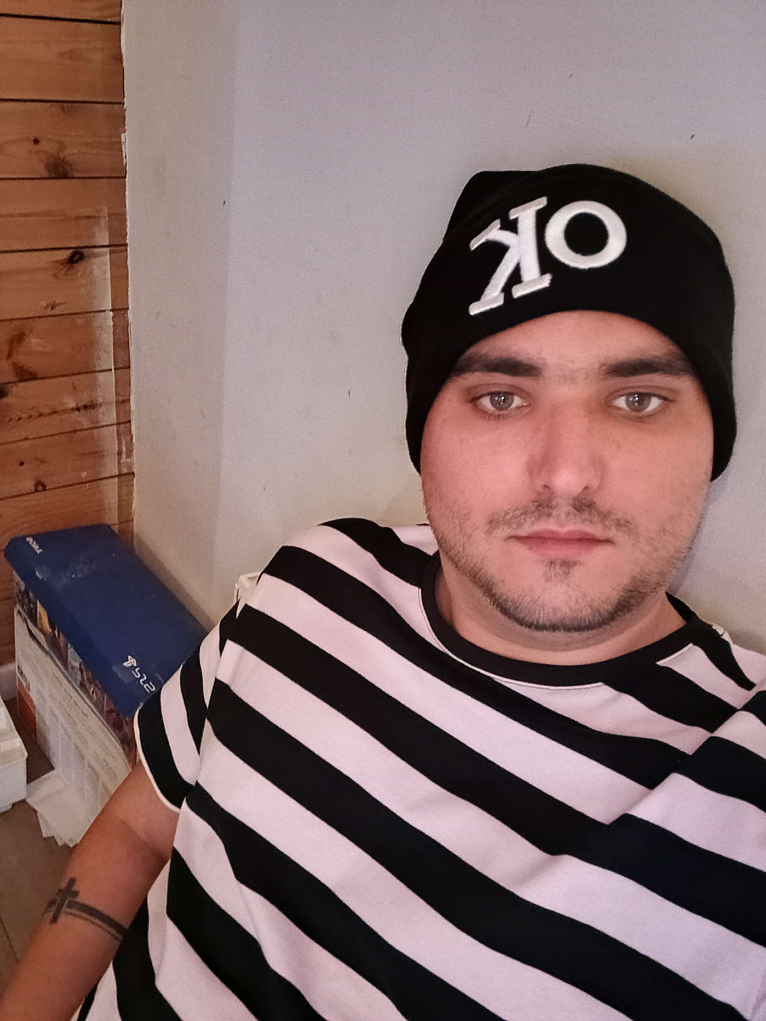 Photo 1 - Bonjours vous me trouver comment sur les photo commenter et dite moi coi