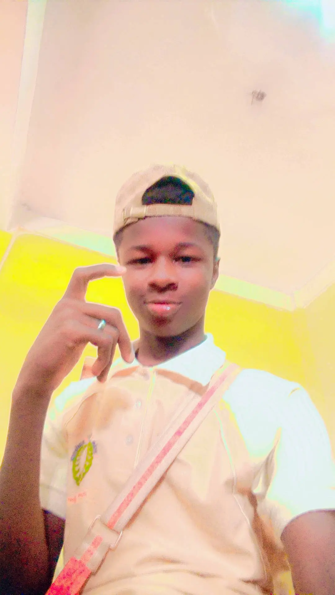 Salut 🤟🤟🤟🤟