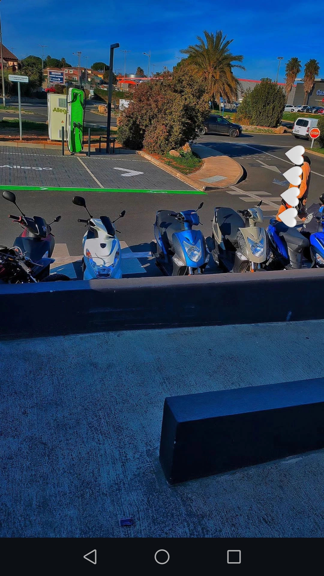 Photo 3 - 🏍️🛵