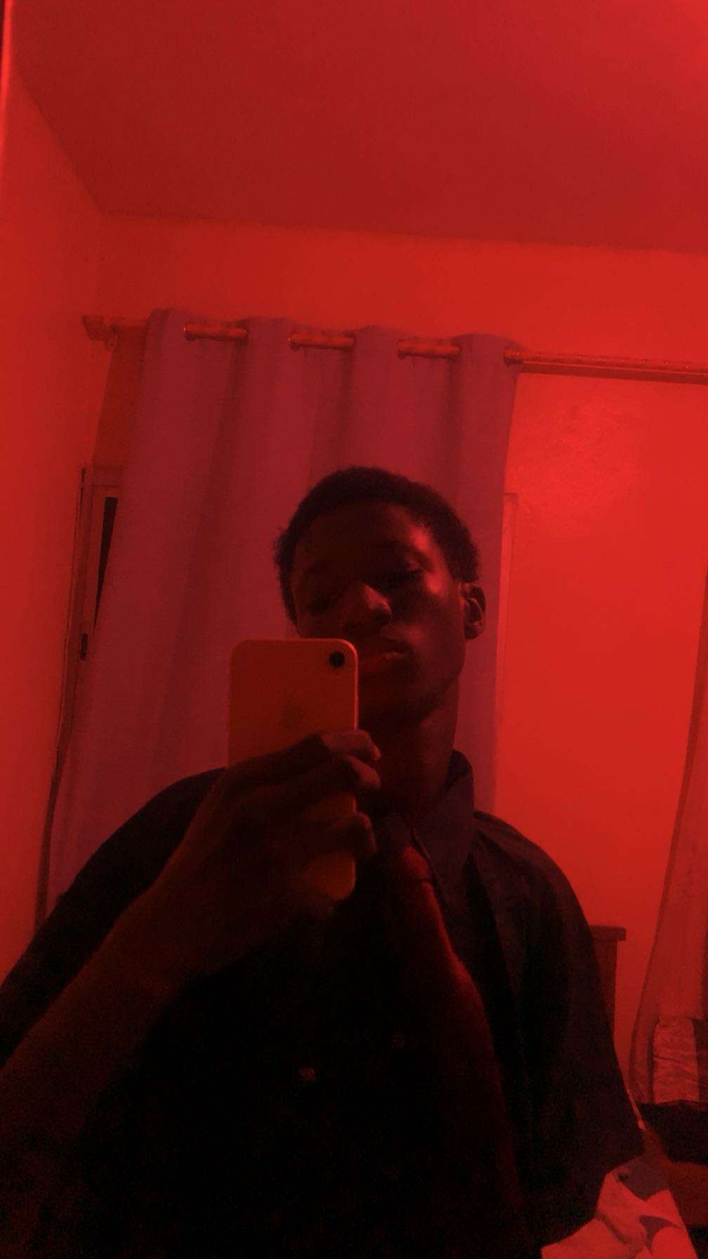 Photo 2 - J’aime trop le rouge c trop 😖