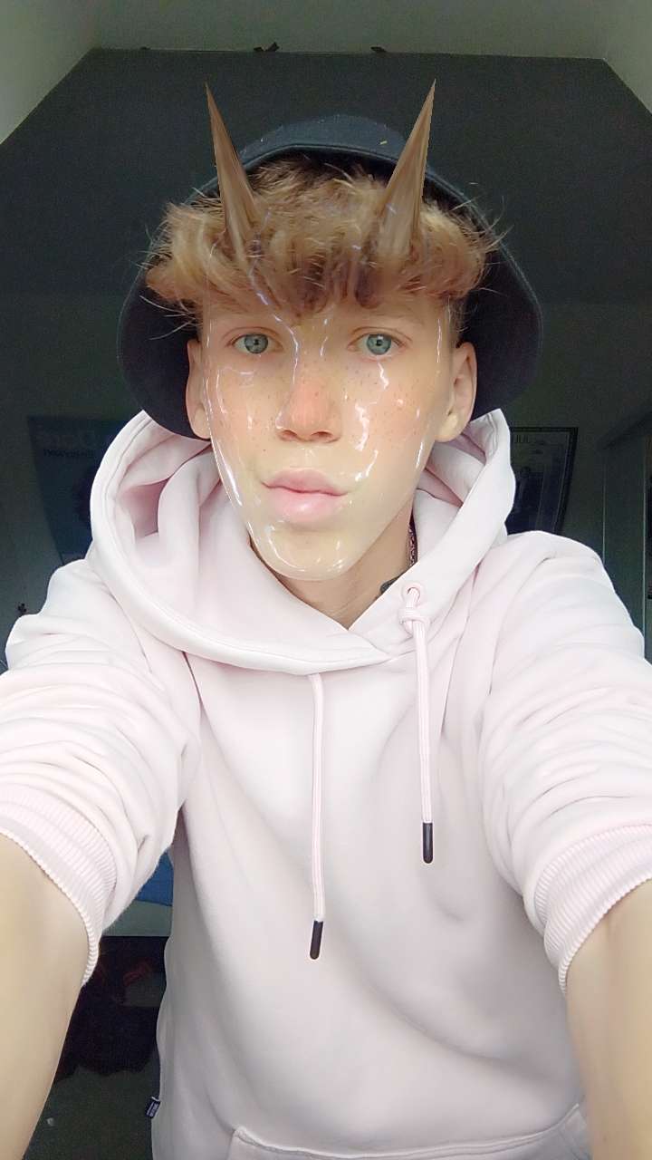 Salut je suis nouveau