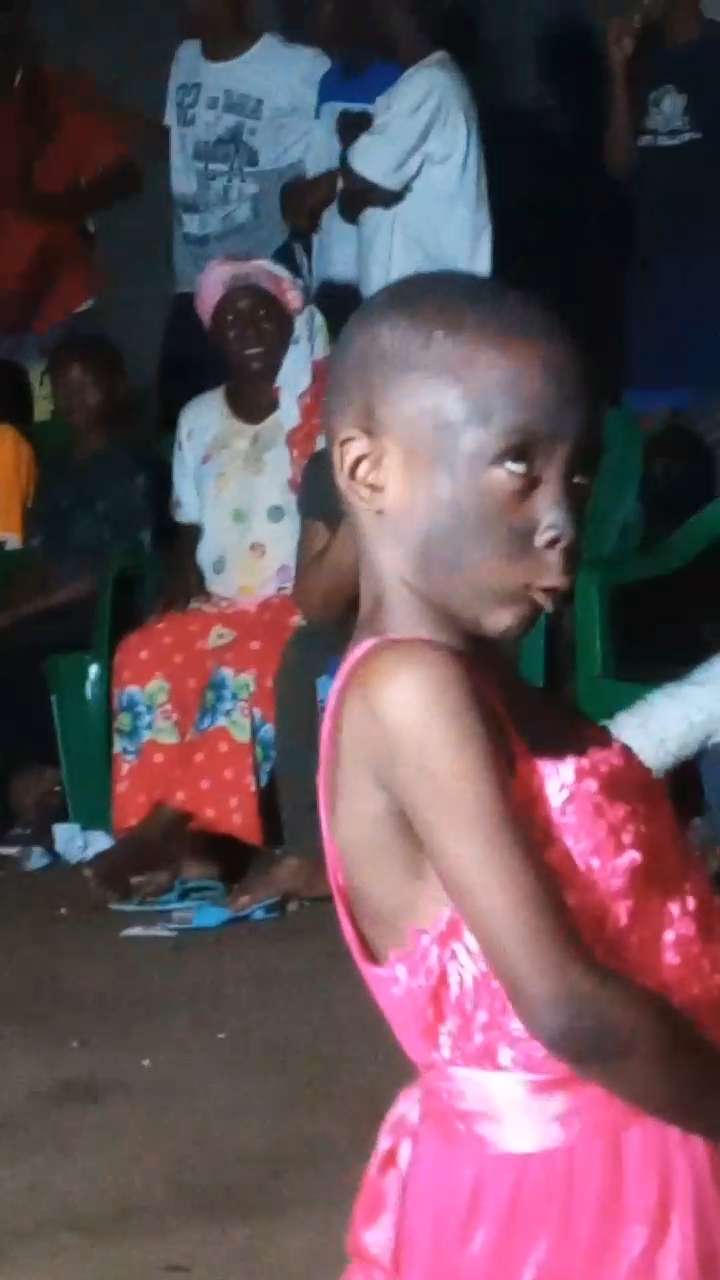 Selon vous ces une fille ou  un gar&ccedil;on  deviner🤣🤣🤣🤣🤣🤣🤣🤣🤣🤣