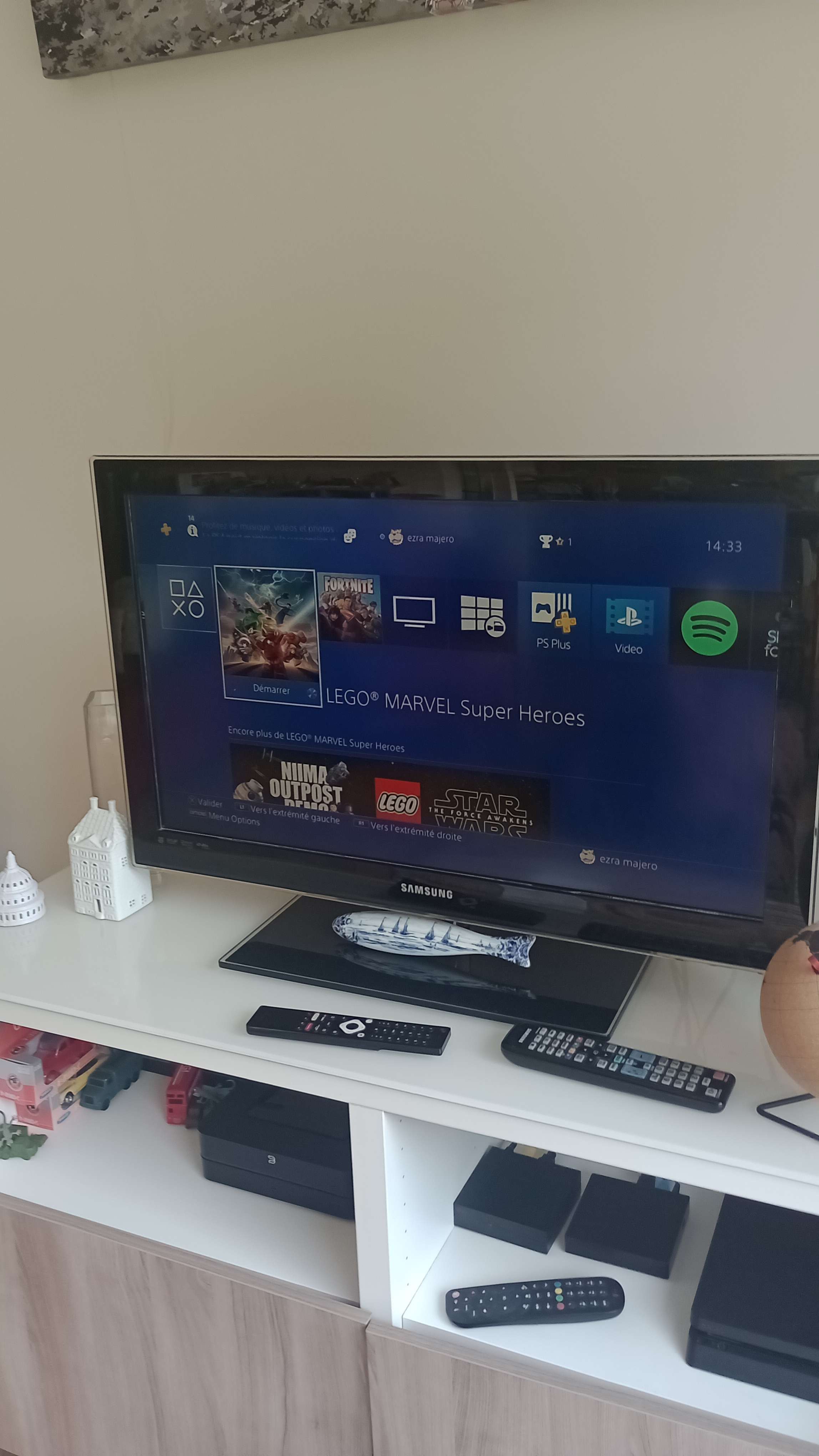 Quand ta une play et que ton pc ne peut plus faire tourner t jeux #jeuvid&eacute;o