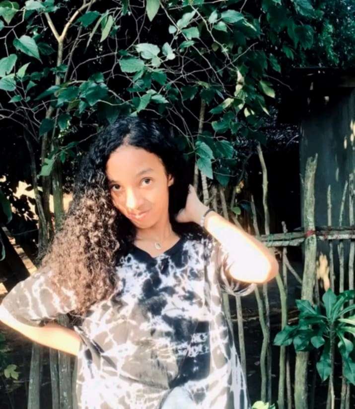La Quel me vas lisse ou fris&eacute;?😅🥰