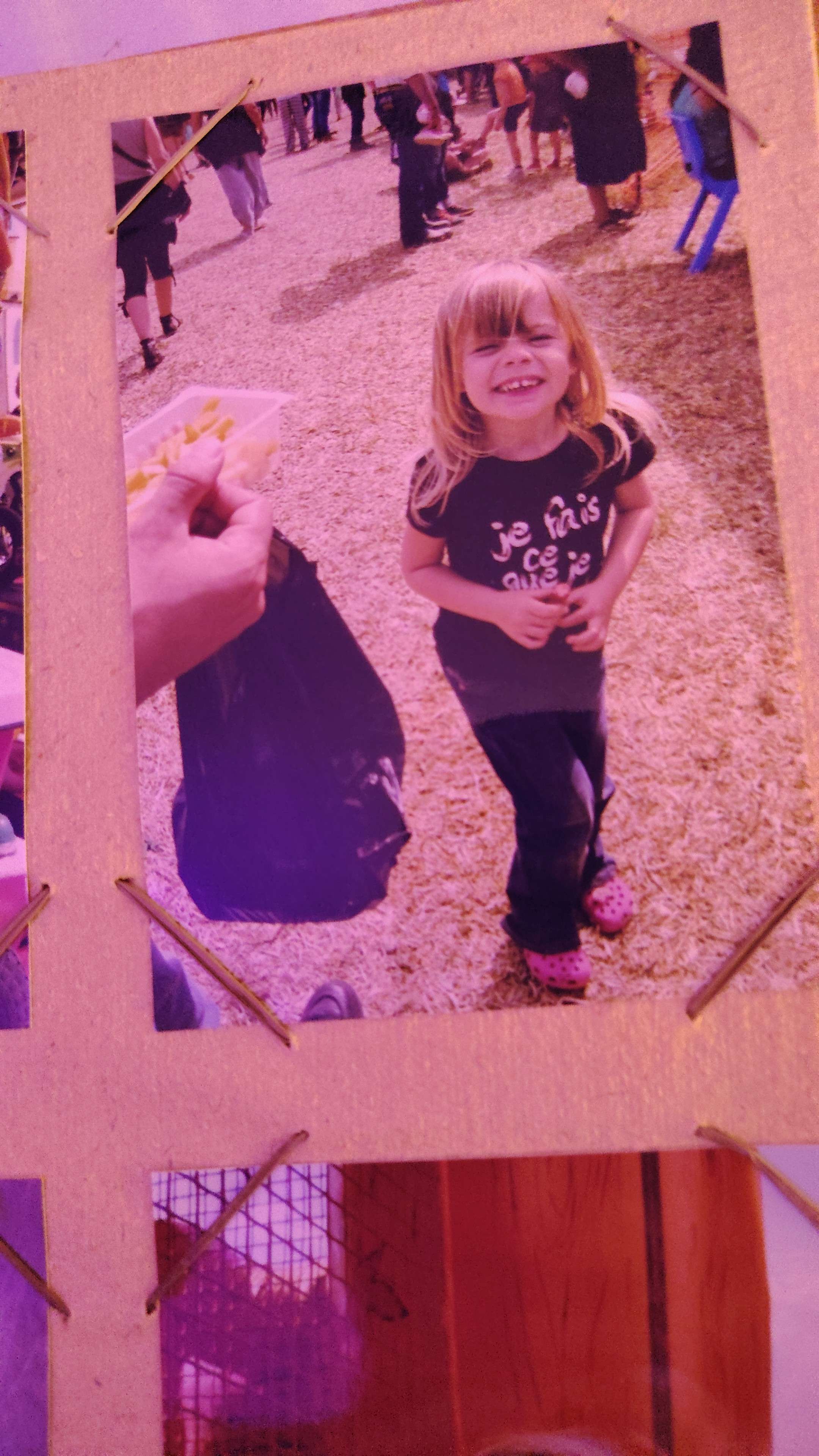 Vous pr&eacute;f&eacute;rez quelle photo de moi petite ??