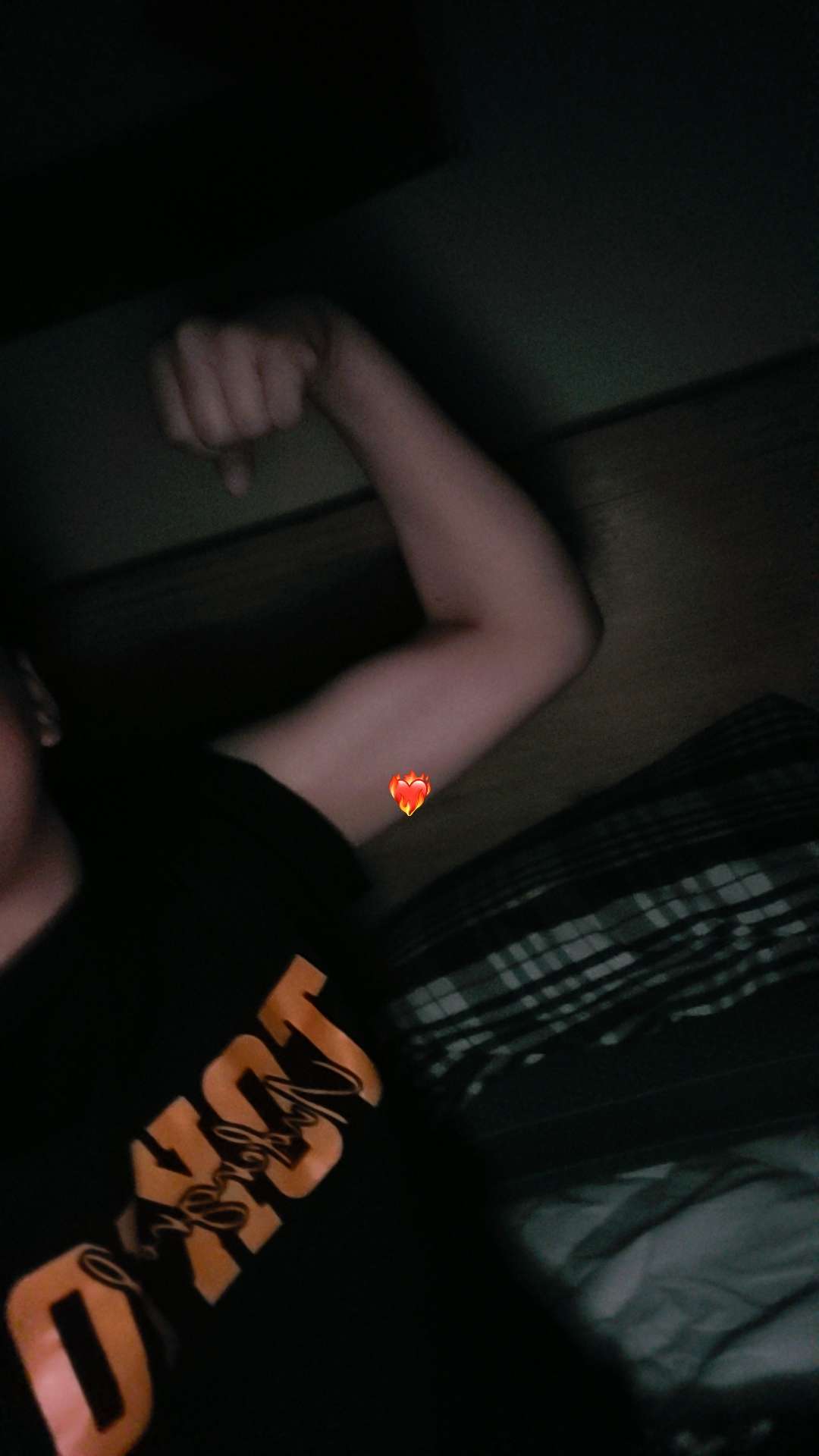 Photo 2 - Im new here and looking to date anyone i just want a nice gf😁🔥💪