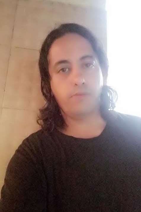 Il est vraiment regrettable de chercher l'honn&ecirc;tet&eacute; &agrave; une &eacute;poque de trahison et l'amour dans des c&oelig;urs l&acirc;ches, m&ecirc;me si la trahison peut parfois &ecirc;tre le plus beau sentiment si la personne trahie le m&eacute;rite. Mais au final, le souvenir d'un amour beau et sinc&egrave;re demeure &agrave; jamais, tandis que le faux amour s'&eacute;teint au plus profond de la blessure.