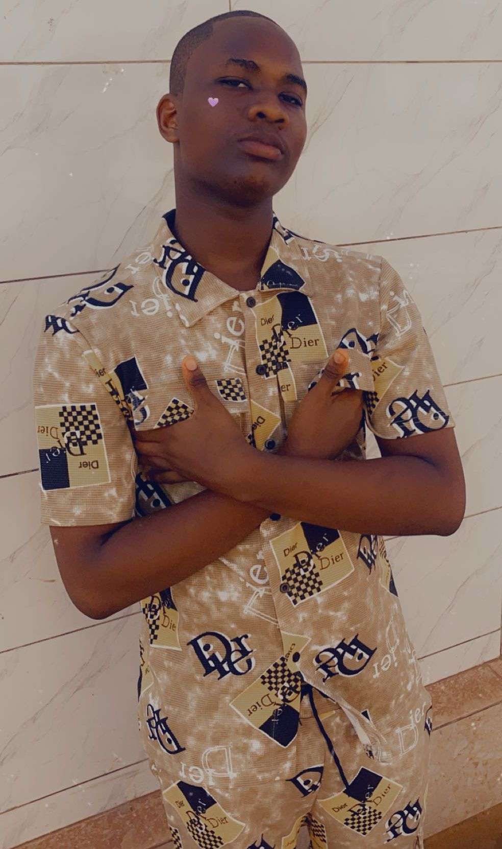 Photo 2 - Les look different 🙂‍↔️ non