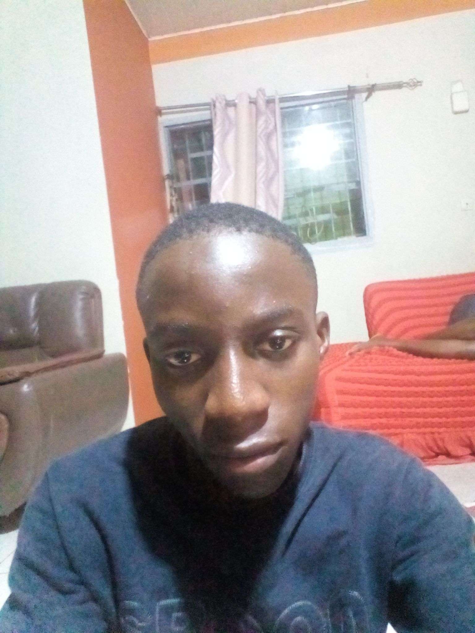 Photo 1 - Qui veut être en couple avec moi