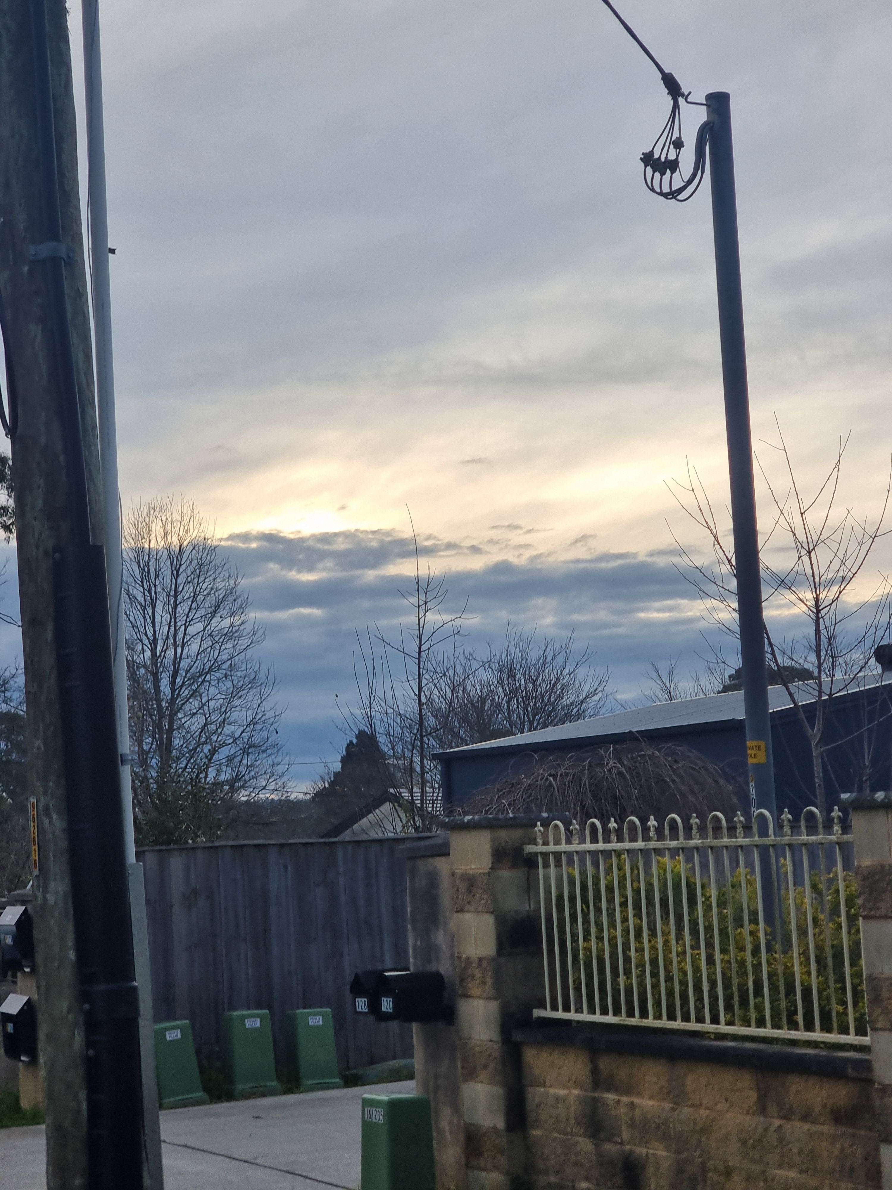 Which cloud photo is better?