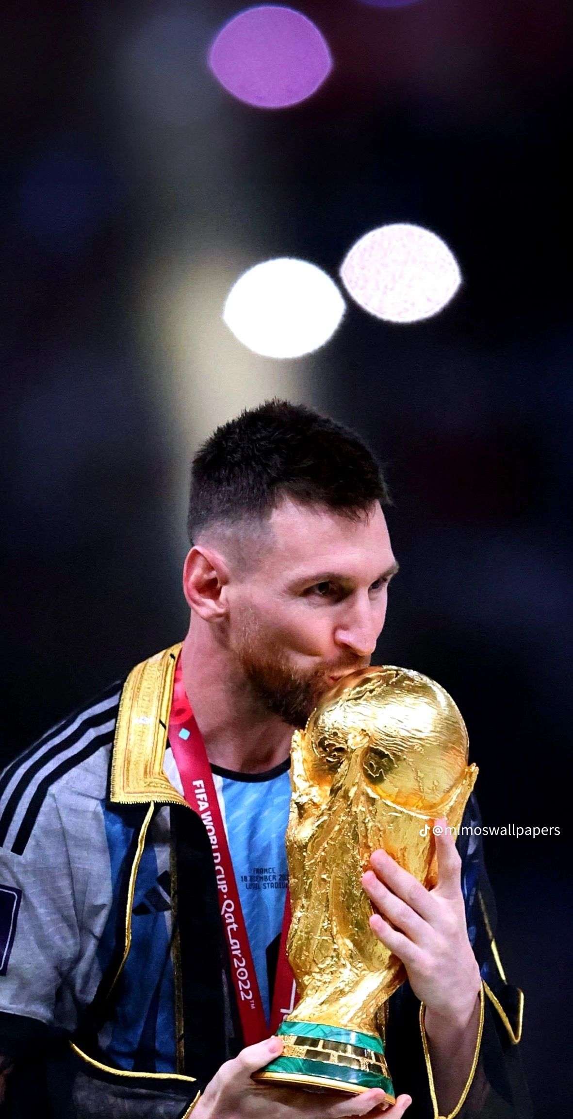 Entre Messi 🇦🇷 et Mbappe 🇨🇵 qui va gagner &agrave; nouveau la coupe du monde