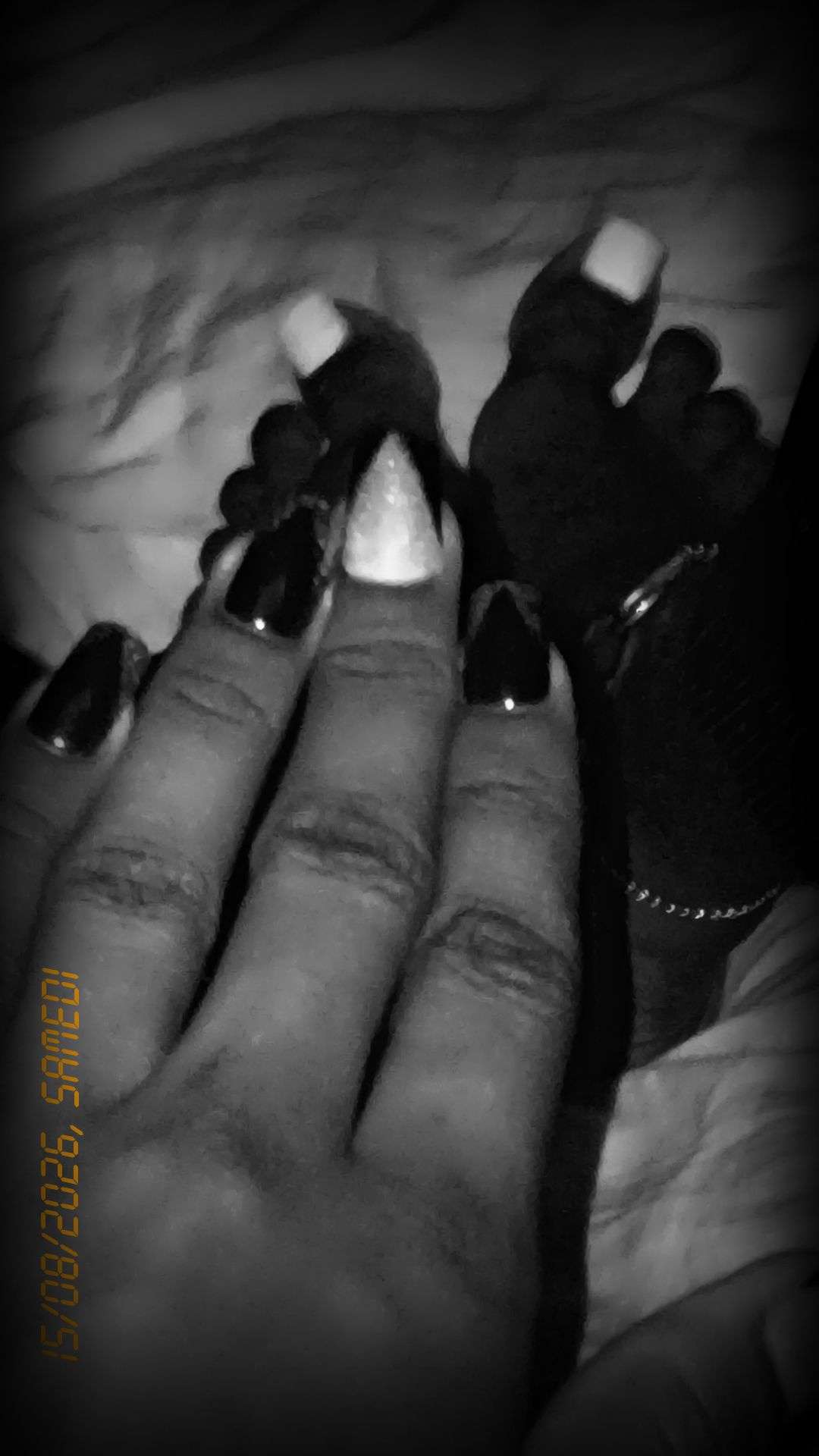 🥰 ce sont mes pr&eacute;f&eacute;r&eacute;s 
Mes mains et mes pieds 🥰😍