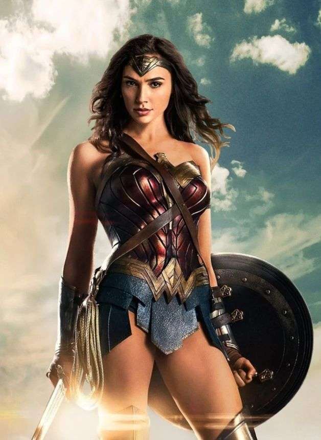 Photo 4 - Quel super héros ,vous ressemble le plus

1) Superman 
2) Batman
3) Spider-Man
4) Wonder-woman

Moi perso Superman

Et si autres super-héros en commentaire