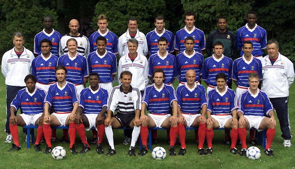 Photo 1 - Vous préférez quelle équipe de France?

1) Équipe de France 1998
2) Équipe de France 2018