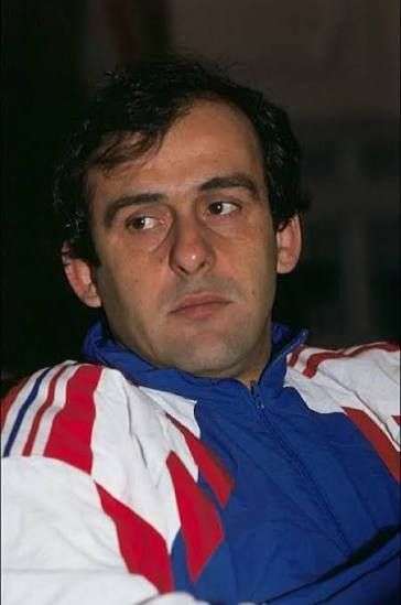 Vous pr&eacute;f&eacute;rez quel s&eacute;lectionneur de l'&eacute;quipe de France

1) Michel Platini
2) Aim&eacute; Jacquet
3) Didier Deschamps
4) Zinedine Zidane

Si autres en commentaires