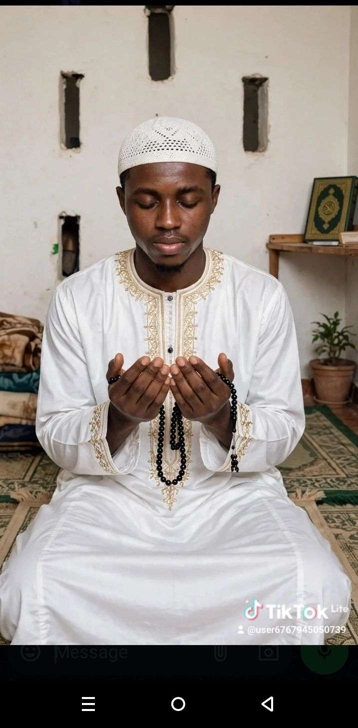 Photo 1 - Alhamdoulilah pour ce Vendredi béni Qu allah nous guide vers ce qui est Bon pour moi '❤️🕌🤲🏽