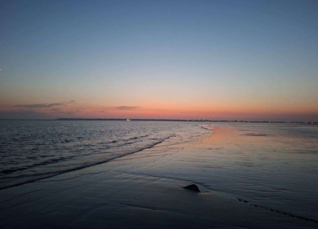 🌅 Phase 1 &mdash; Concours photo de ciel 🌅

Groupe 6
Votez pour votre pr&eacute;f&eacute;r&eacute;e
La photo qui obtiendra le plus de votes se qualifiera pour le tour suivant