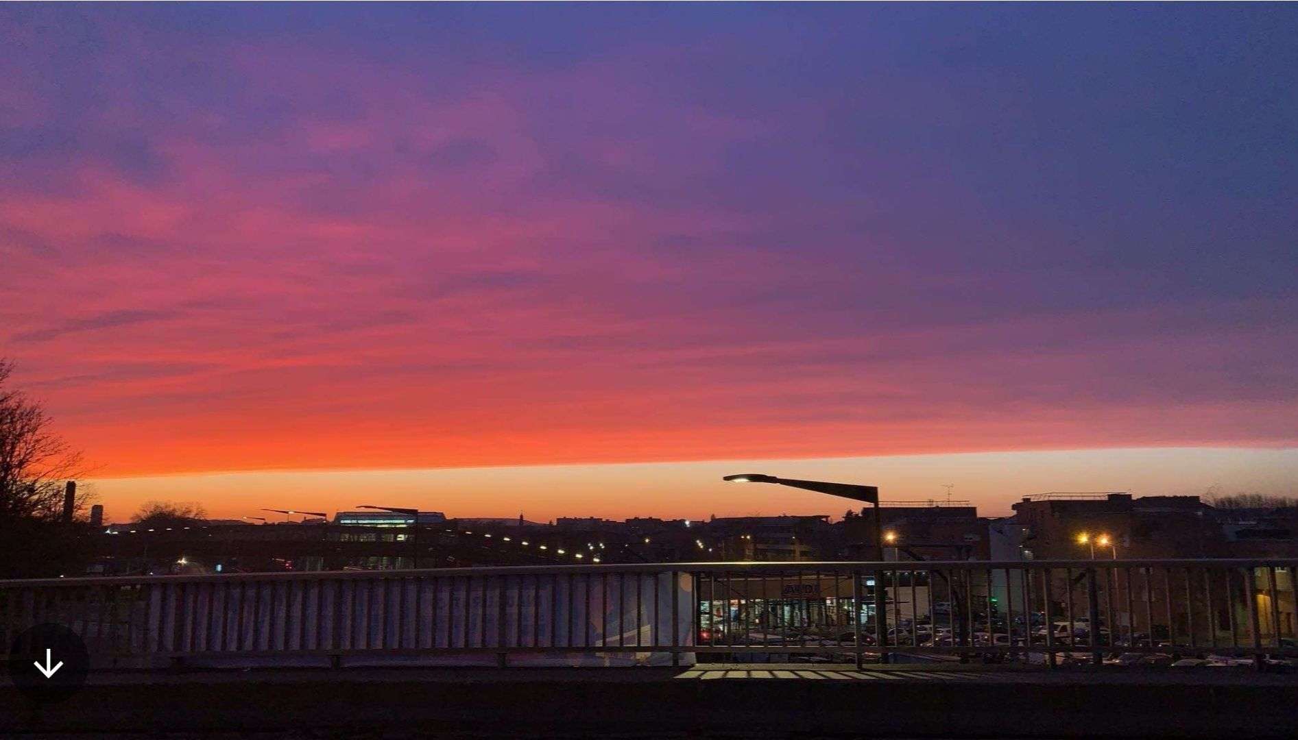 🌅 Phase 1 &mdash; Concours photo de ciel 🌅

Groupe 7
Votez pour votre pr&eacute;f&eacute;r&eacute;e
La photo qui obtiendra le plus de votes se qualifiera pour le tour suivant
