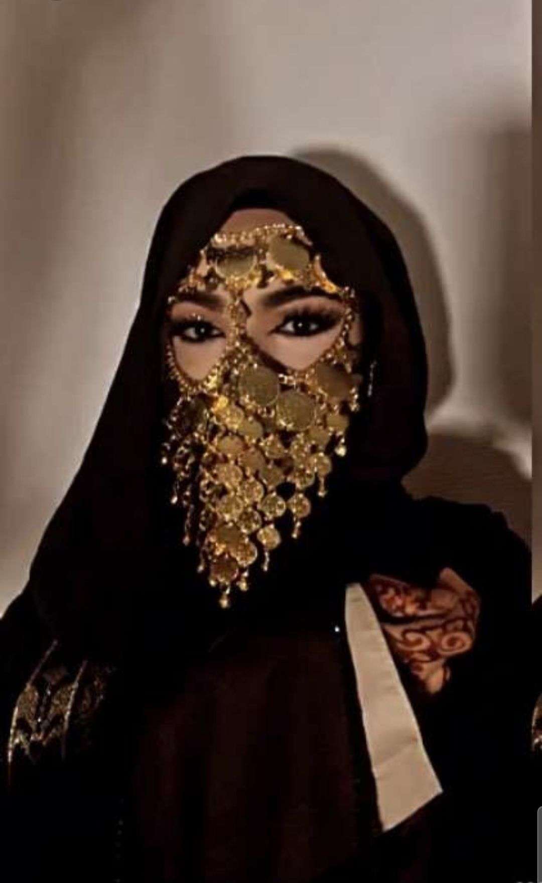 DEMI-FINALE &mdash; CONCOURS BIJOUX 💎

Votez pour votre pr&eacute;f&eacute;r&eacute; 
Celle qui obtiendra le plus de votes ira en finale