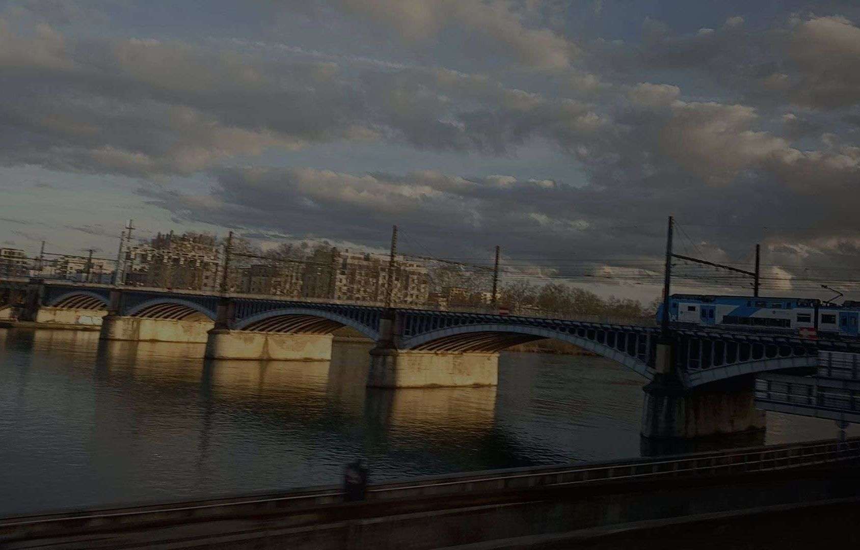 Photo 1 - 🏙️ PHASE 1 — CONCOURS URBAIN 🏙️

Votez pour votre photo préférée 
Les 2 photos avec le plus de votes passeront à la phase suivante