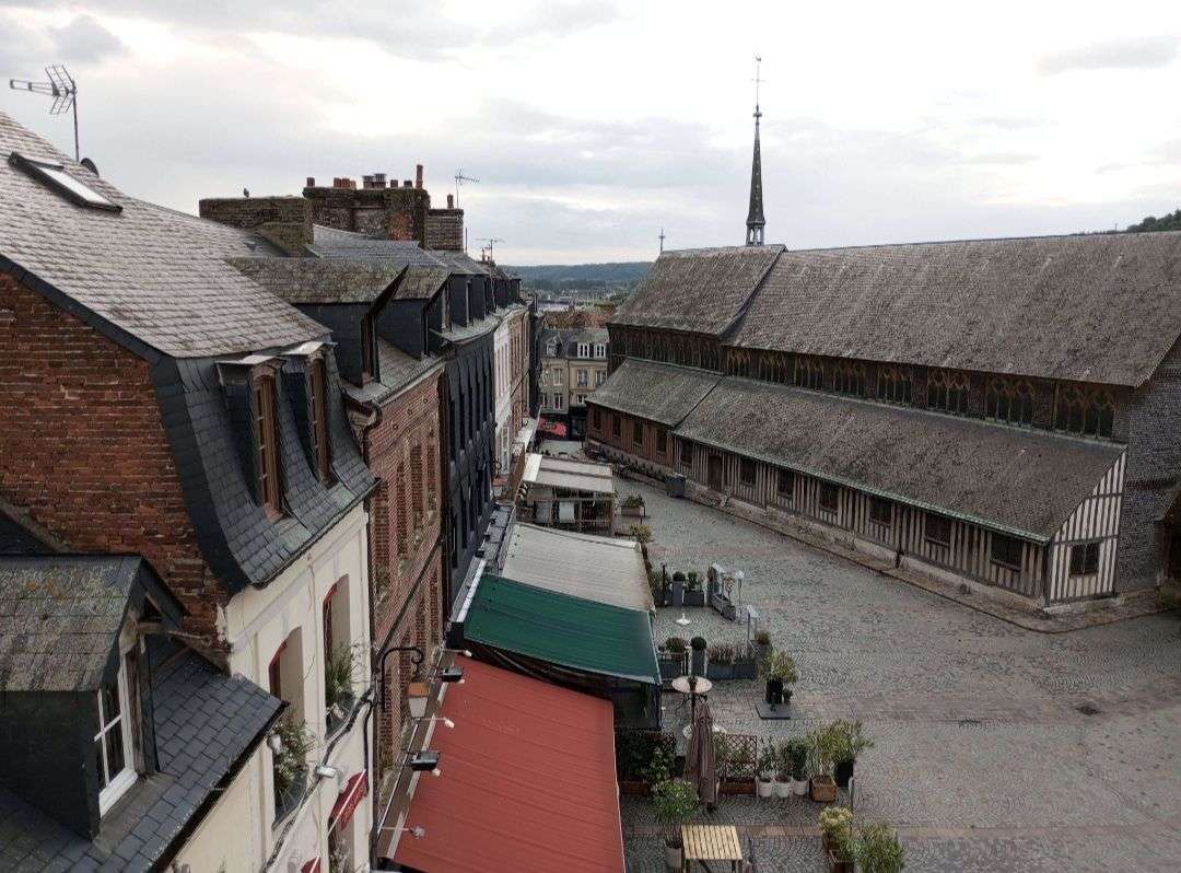 Photo 2 - 🏙️ PHASE 1 — CONCOURS URBAIN 🏙️

Votez pour votre photo préférée 
Les 2 photos avec le plus de votes passeront à la phase suivante