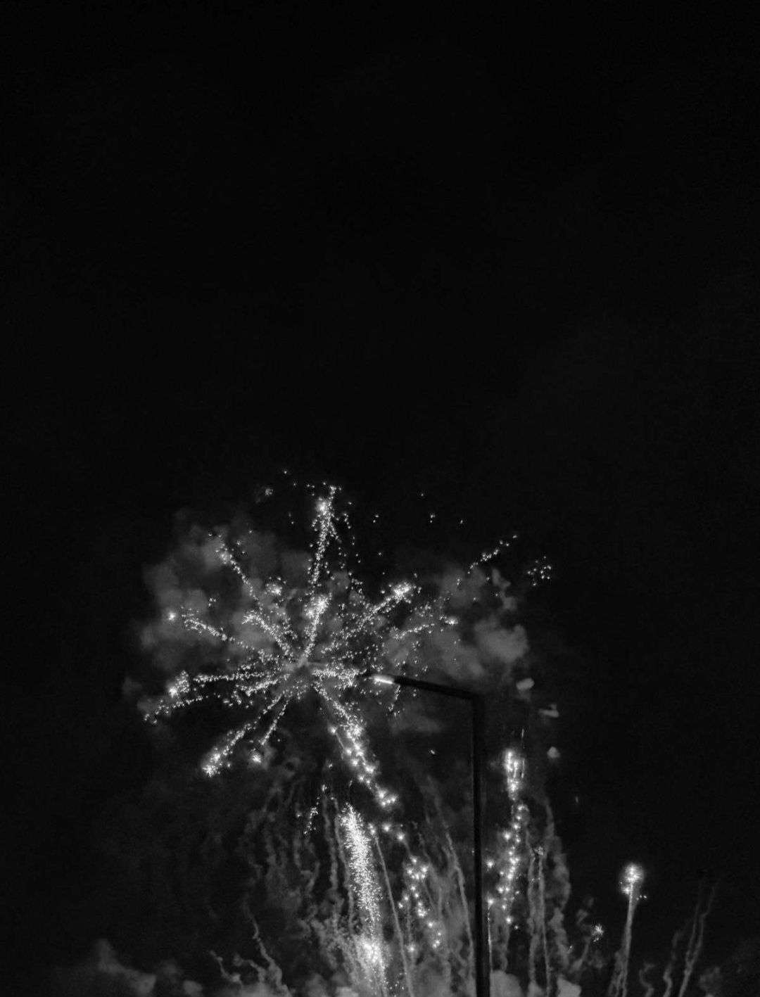 PHASE 1 CONCOURS PHOTO &mdash; NOIR ET BLANC 🖤🤍

 Votez pour votre photo pr&eacute;f&eacute;r&eacute;e

La photo qui obtiendra le plus de votes se qualifiera pour la phase suivante