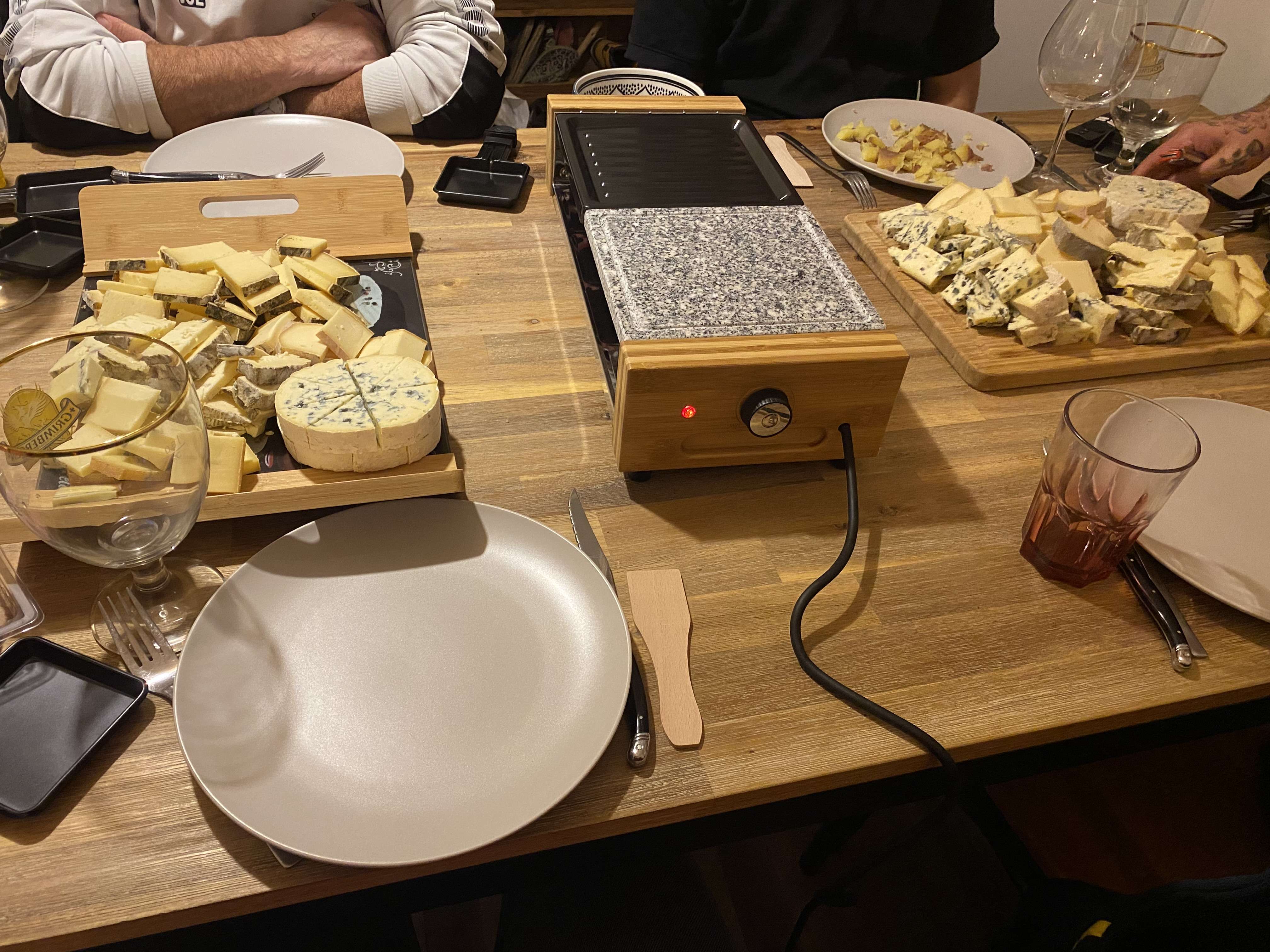 Ce soir c&rsquo;&eacute;tait petite raclette (avec du vrai fromage de la ferme)