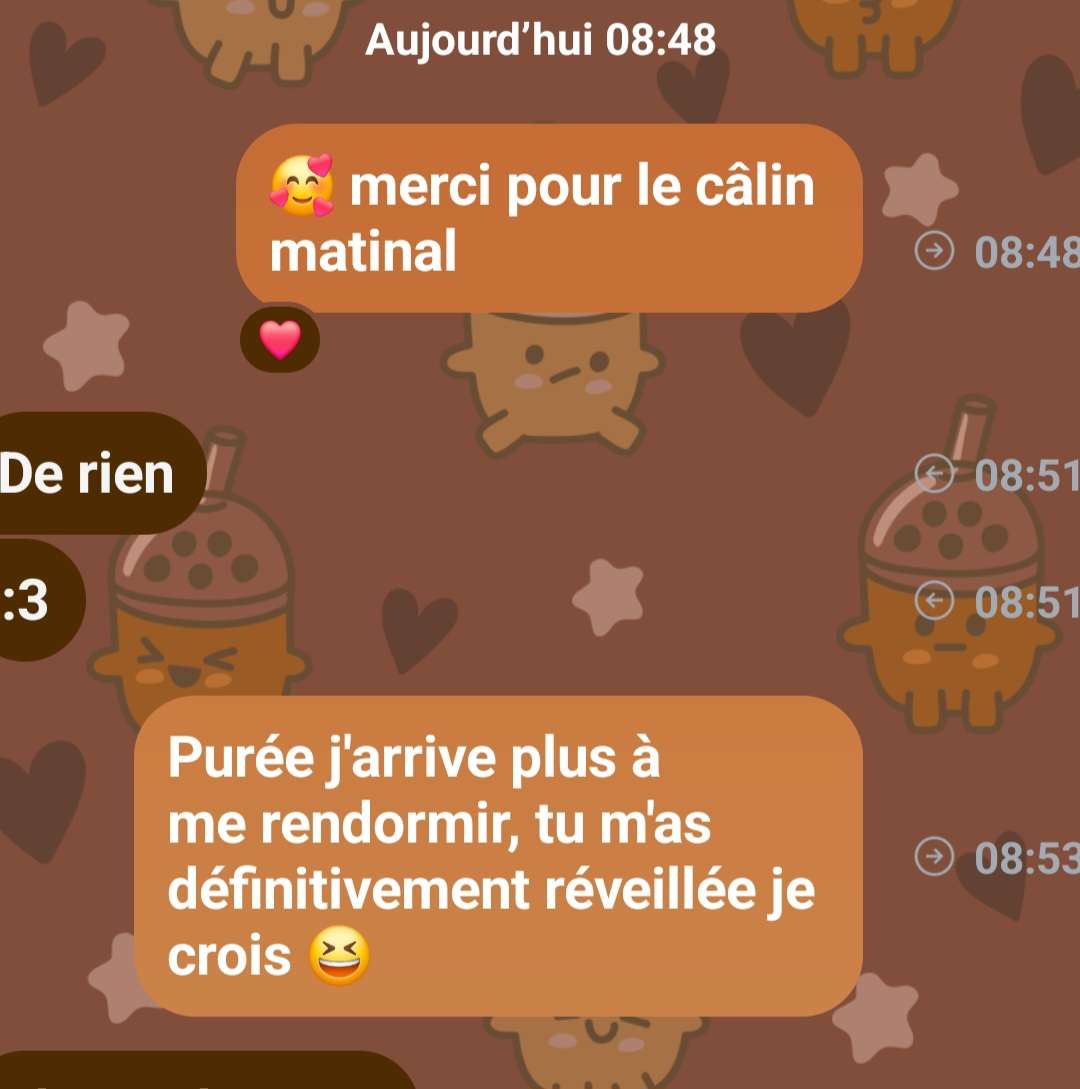 J'voulais dormir jusqu'&agrave; 09h30 et j'ai entendu toquer, j'croyais que c'&eacute;tait la femme de m&eacute;nage mais non c'&eacute;tait mon voisin (post d'avant) qui venait me voir avant sa permission 🥹
Allez c'est bon arr&ecirc;te de gagner des points dans mon c&oelig;ur comme &ccedil;a fr&eacute;rot