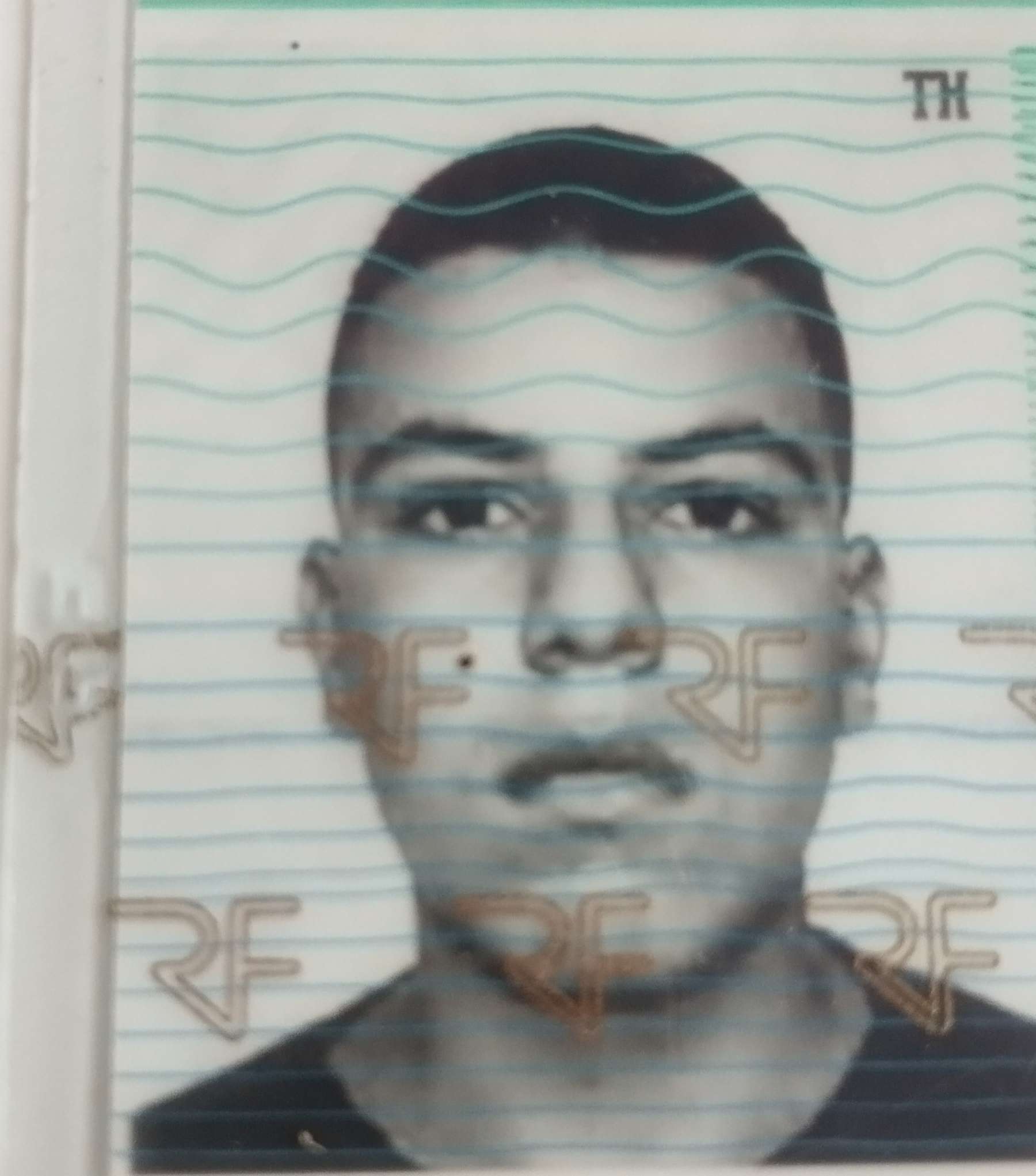 Ma t&ecirc;te fait peur dans ma carte d'identit&eacute;