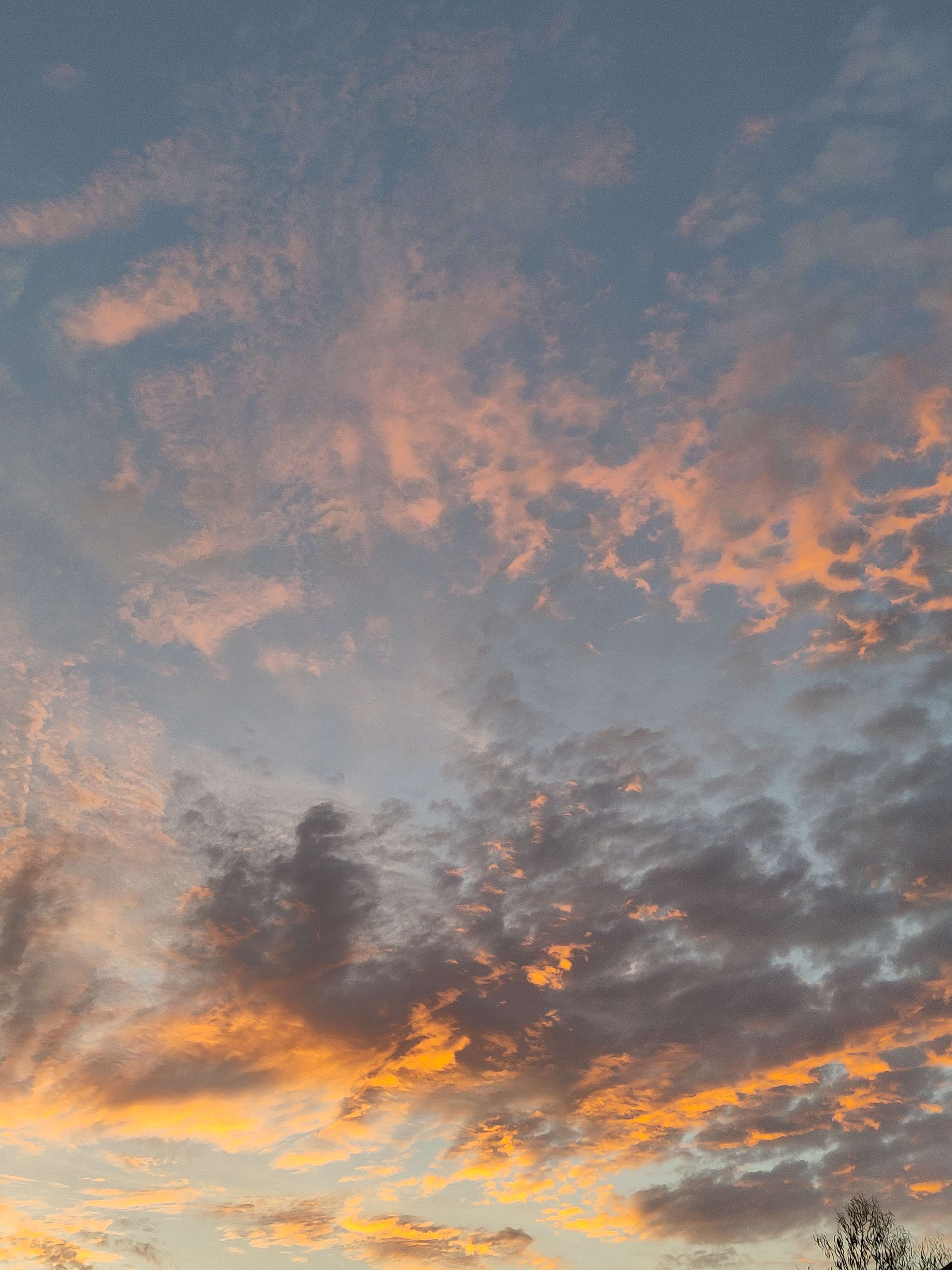 Le ciel est beau
&Eacute;videmment il fait pas &ccedil;a pendant le SondaShoot 😑