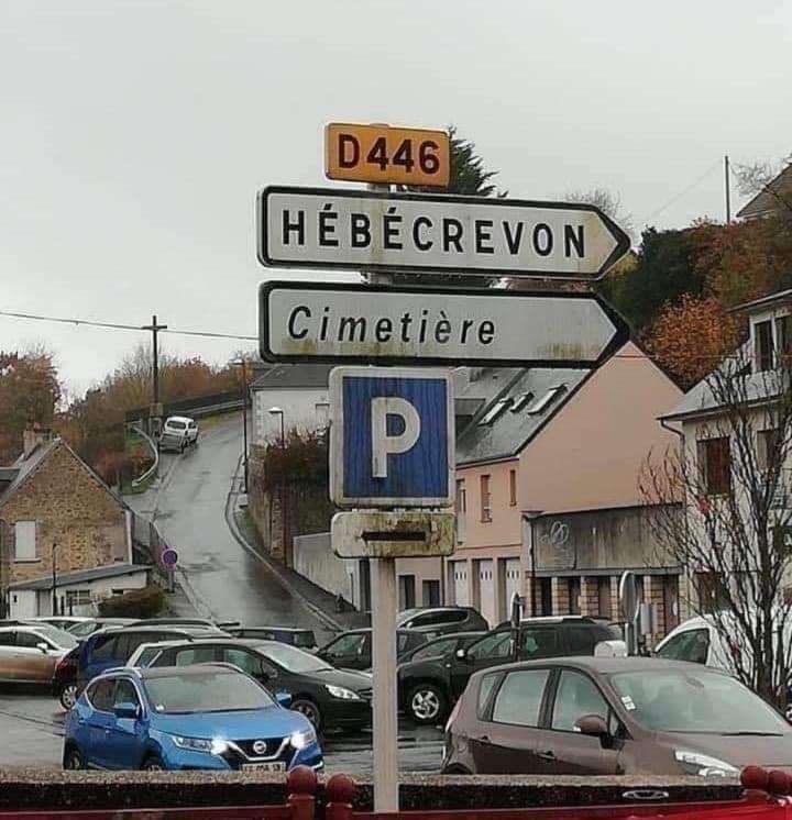 La bas. On doit s&rsquo;ennuyer &agrave; mort 😂