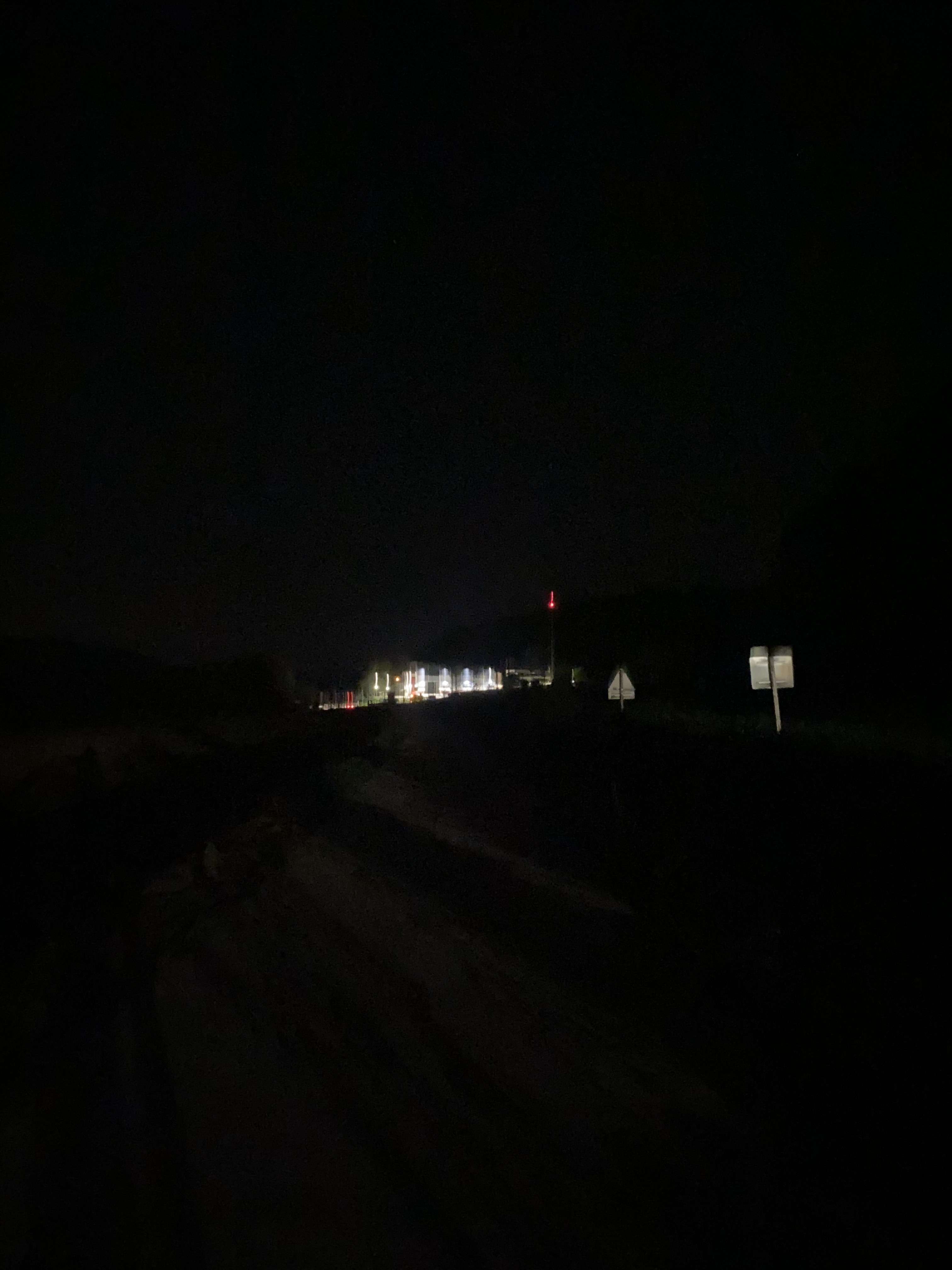 Pourquoi les lampadaires s&rsquo;&eacute;teignent maintenant !?! 😭