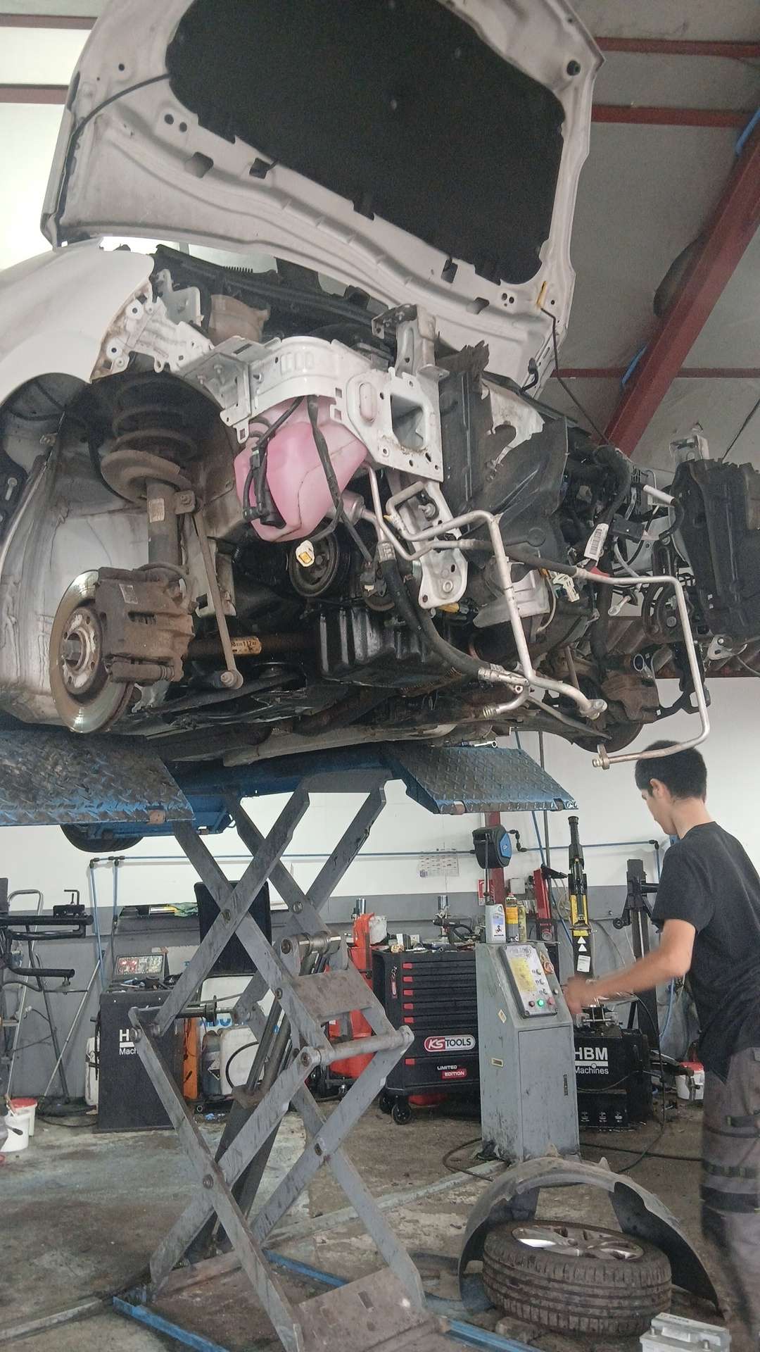 C'est toujours ma voiture qui finit comme &ccedil;a c'est ma derni&egrave;re fran&ccedil;aise je vous le dis