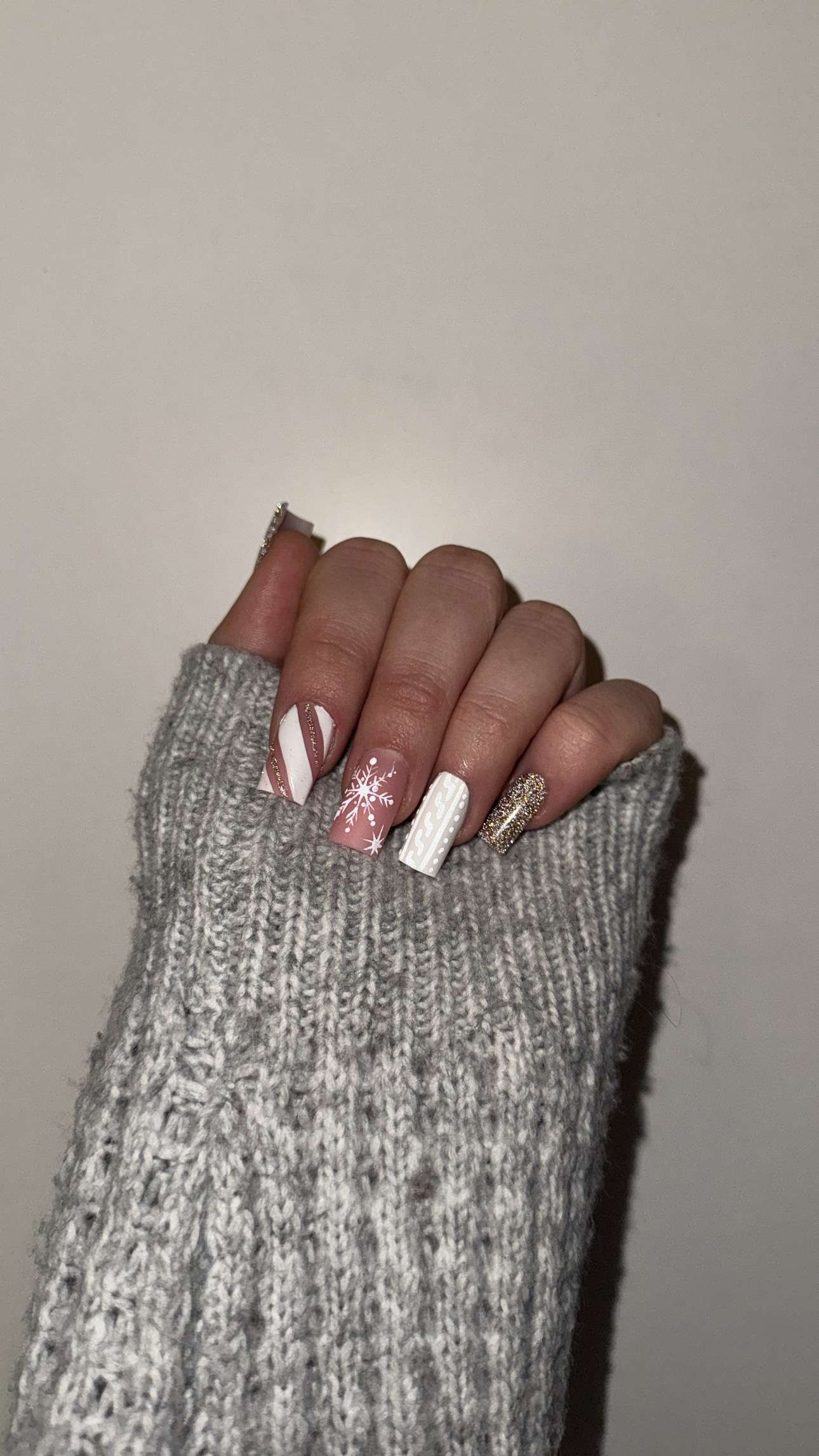 Elle a dead ❄️💅🏻